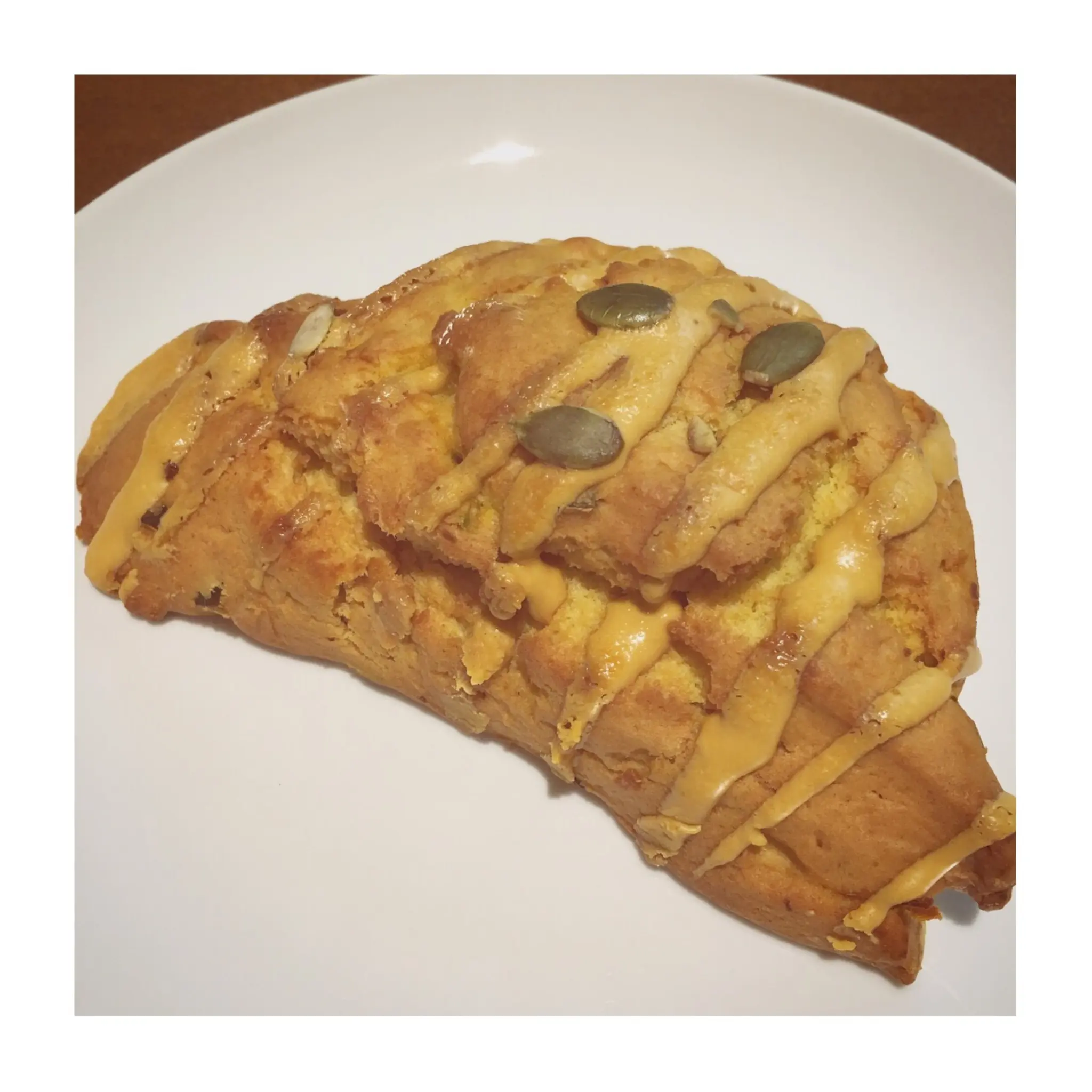 《ほくほくの秋らしいおいしさ❤️》【スタバ】アメリカンスコーン パンプキンが美味☻_2