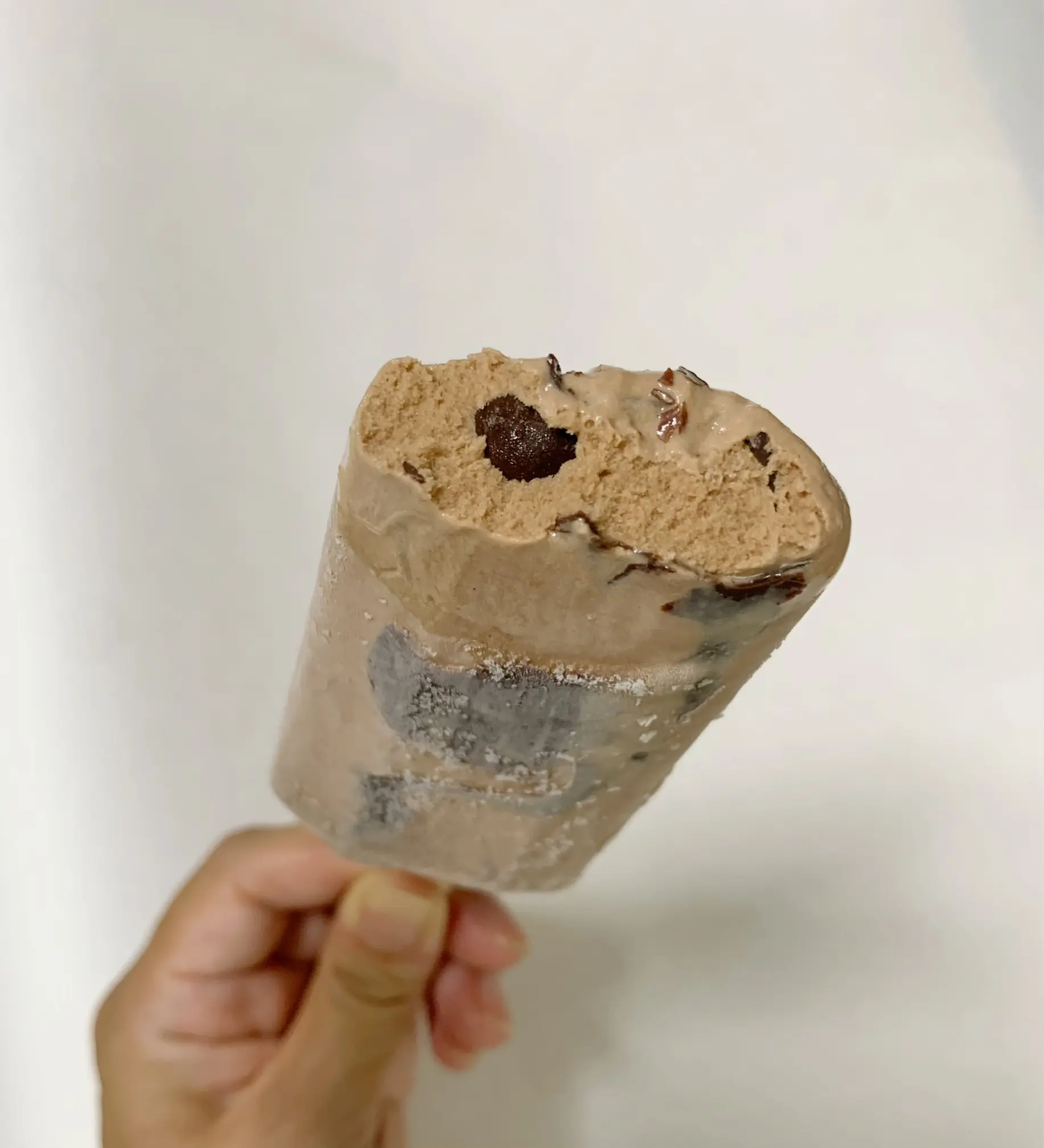 【累計1億5千万本突破 大人気アイス】シャトレーゼのチョコバッキー!を食べ比べ_8