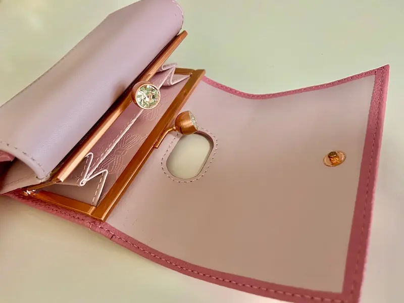 【20代女子の愛用財布】絶妙なサイズ感と驚きの収納力『TED BAKER』のお財布_3