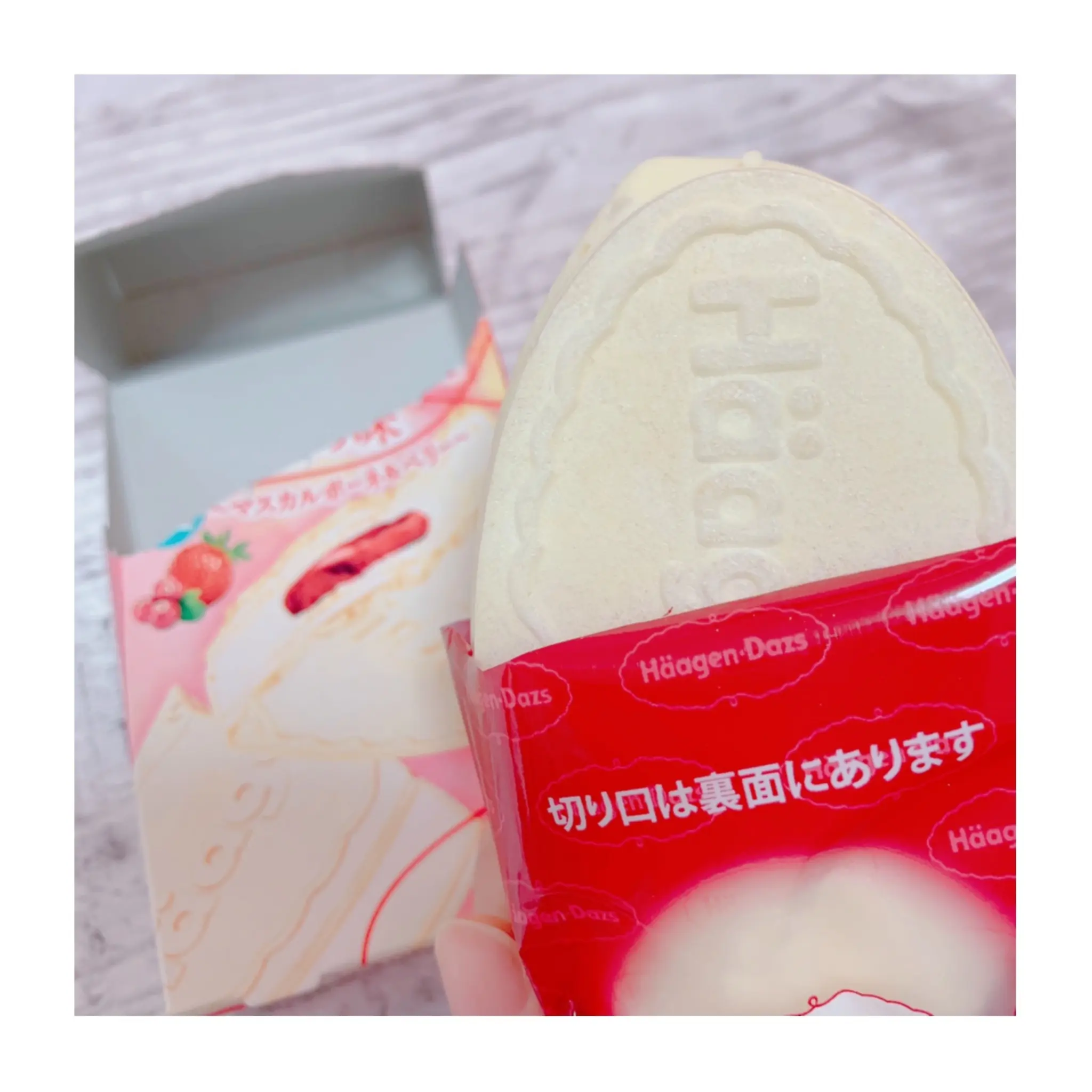 《本日11/13発売❤️》【ハーゲンダッツ】新作は初恋の味⁈ クリスピーサンド"マスカルポーネ&ベリー"をレポ☝︎❤︎_2
