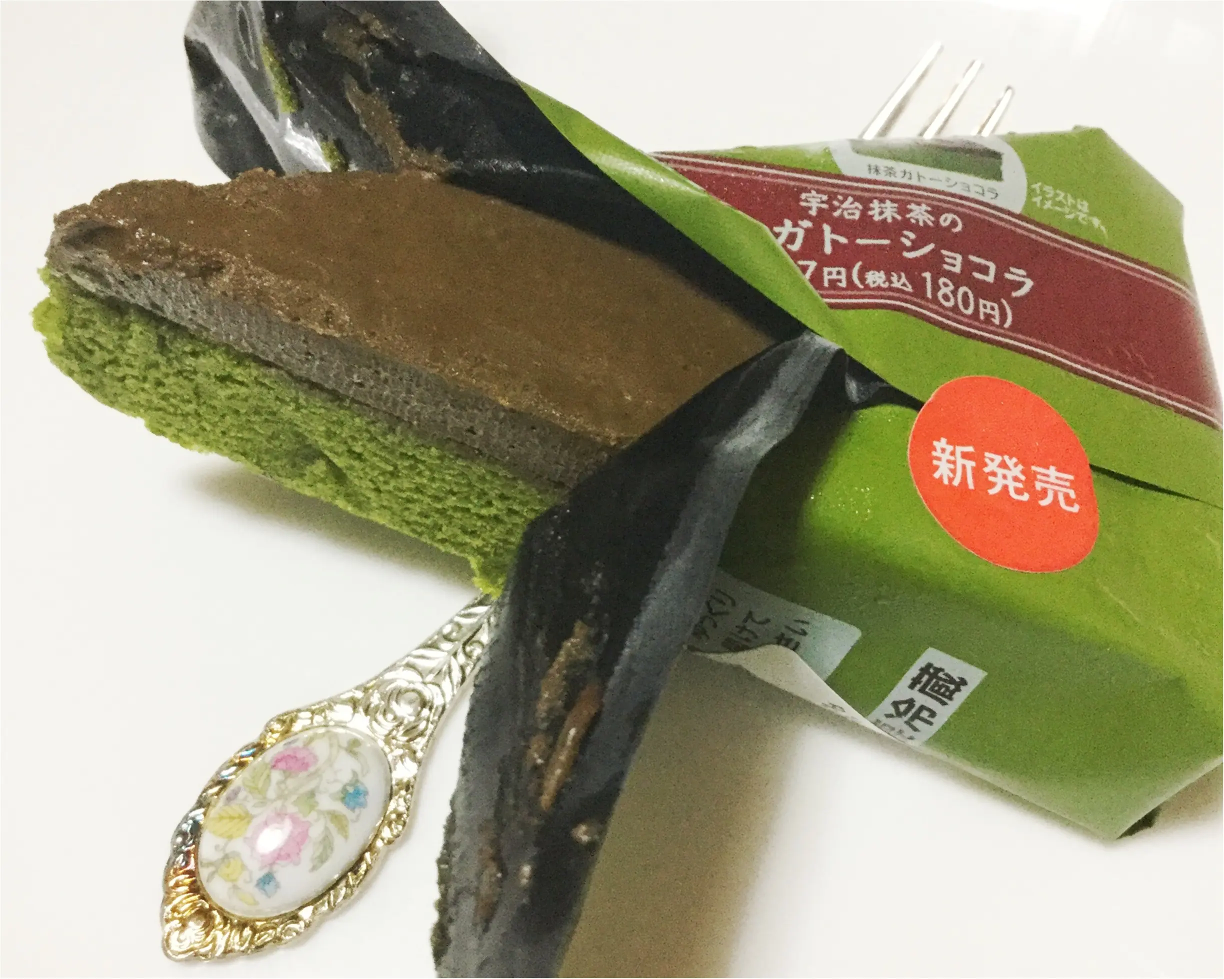 【コンビニスイーツ】みんな大好きセブンスイーツ♪“宇治抹茶の生ガトーショコラ”が気になる❤️_2