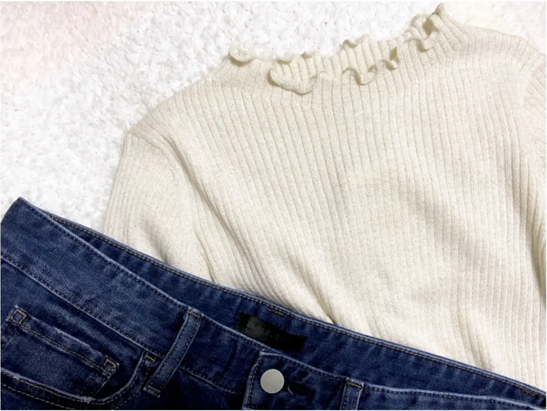 【UNIQLO - ユニクロ -】年末の買い足し服にぴったり❤️《シャイニーリブフリルネックセーター》が可愛すぎる!_1