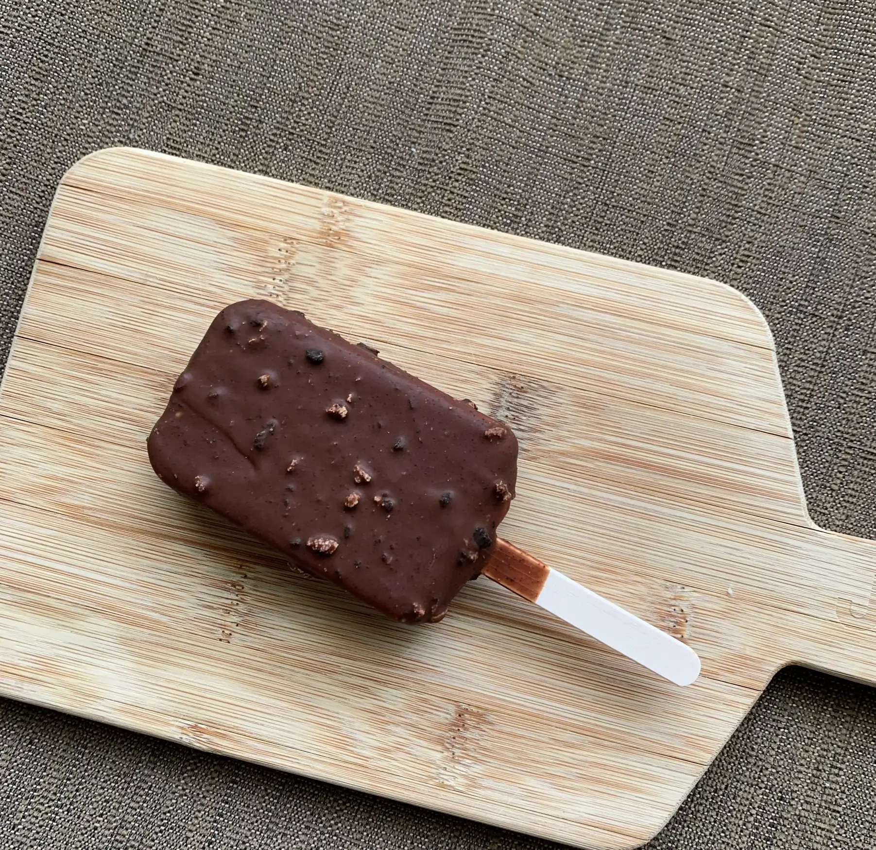 【夏に食べたい】ブラックサンダーのチョコミントverアイス_2