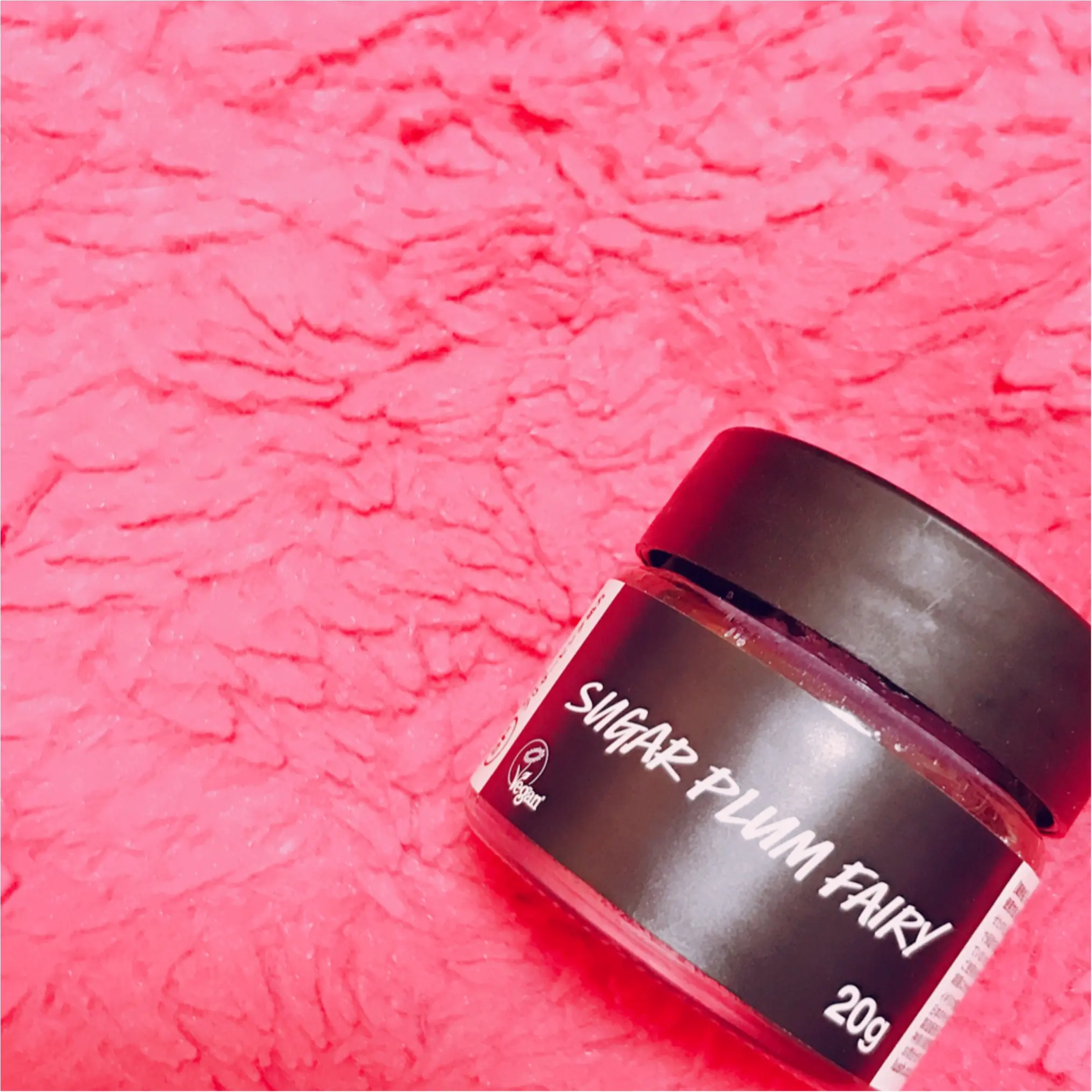 名前もかわいい!【LUSH】のリップスクラブで目指せツヤぷるくちびる♡_1
