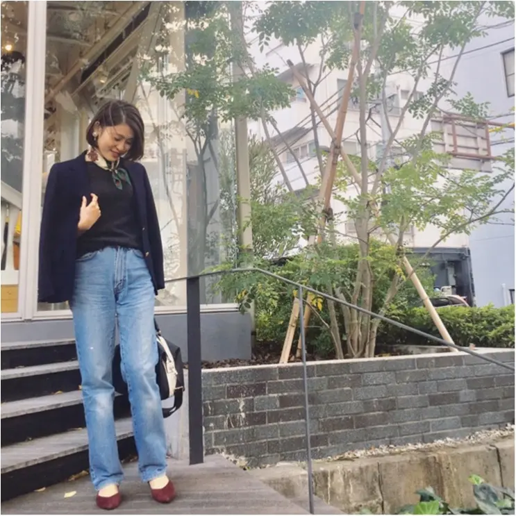 Coordinate...休日は”紺ブレ×デニム”のコンサバとカジュアルのミックスがちょうどいい!_1