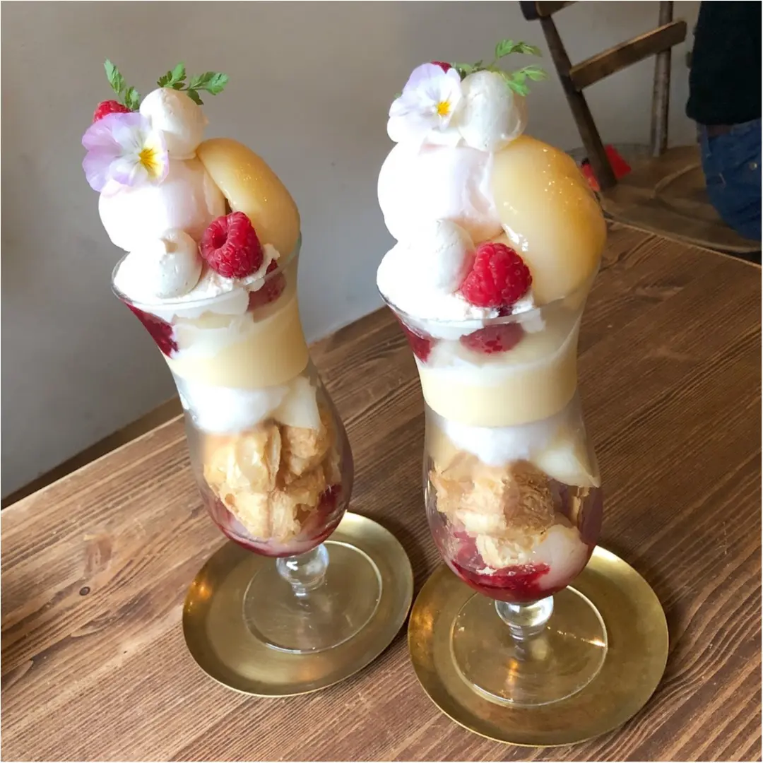 この季節がやってきた♡甘くてみずみずしい、桃を1.5個使った贅沢な《 桃パフェ 》が美味しすぎる♡♡_4