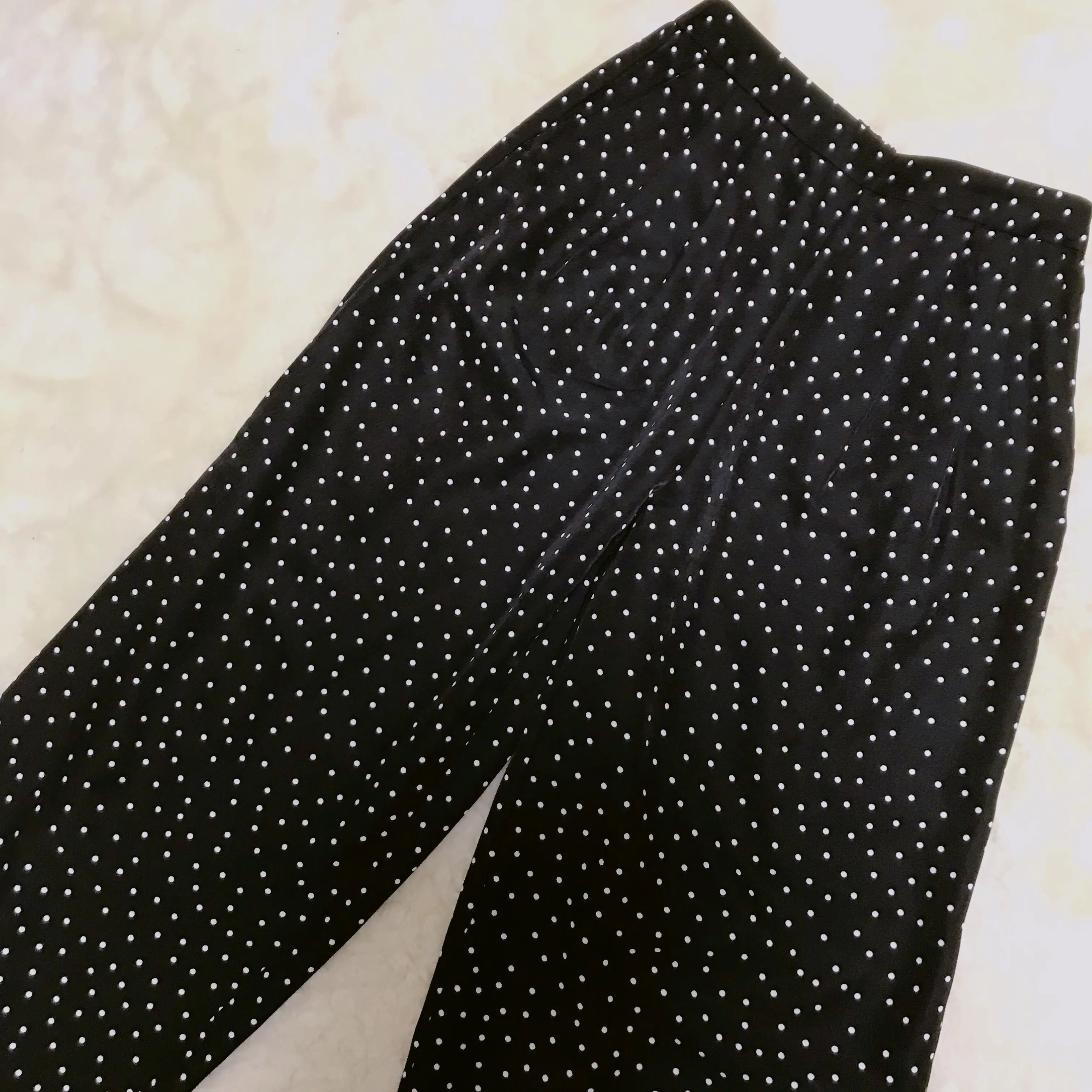 この春トレンドのドット柄❤︎GUのワイドパンツが使いやすさ◎で1990円!_1