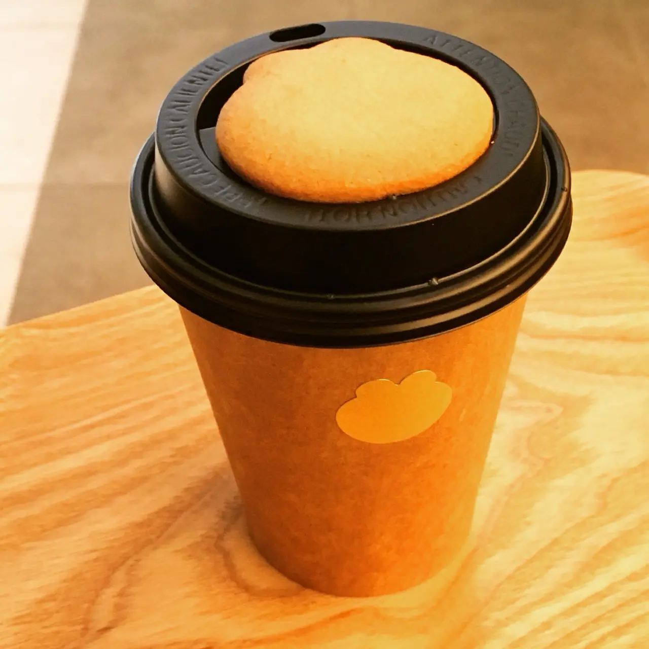 キュートな"ミニカエルサブレ"付き!青柳総本家のあったかホットカフェオレ♡_3