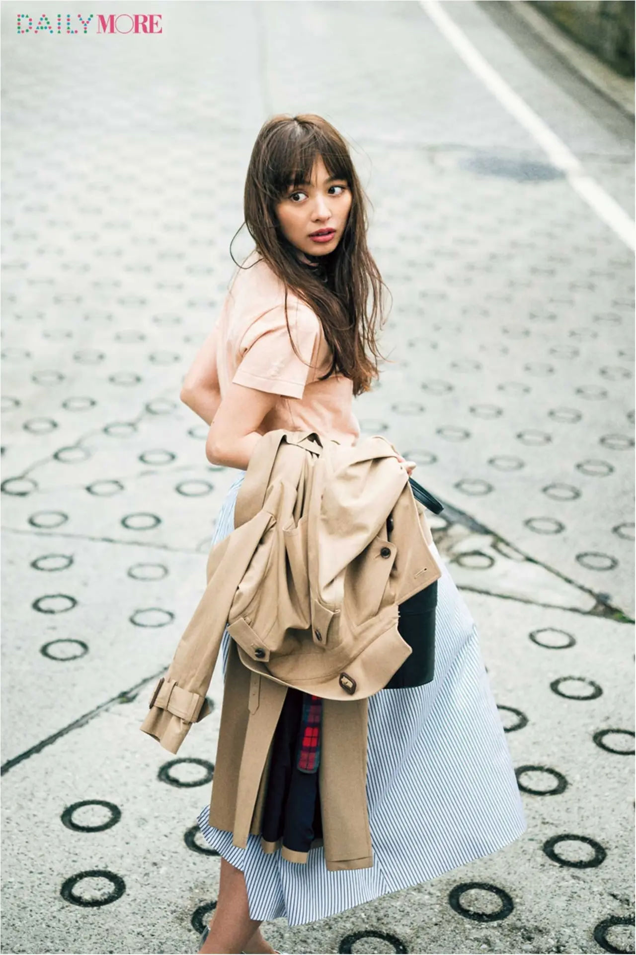 内田理央は仕事も休日もおしゃれに手を抜かない! 【同じ服】でON/OFFスイッチなんて簡単!_3