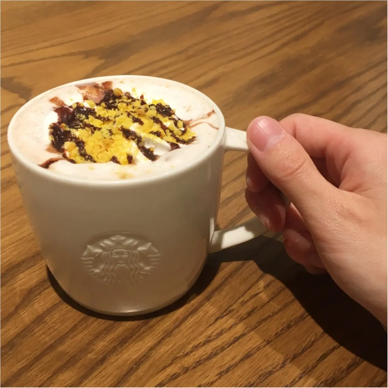 【スタバの新作】あなたはどっちを選ぶ?バナナ×チョコレートの冬の甘いドリンク♡_1