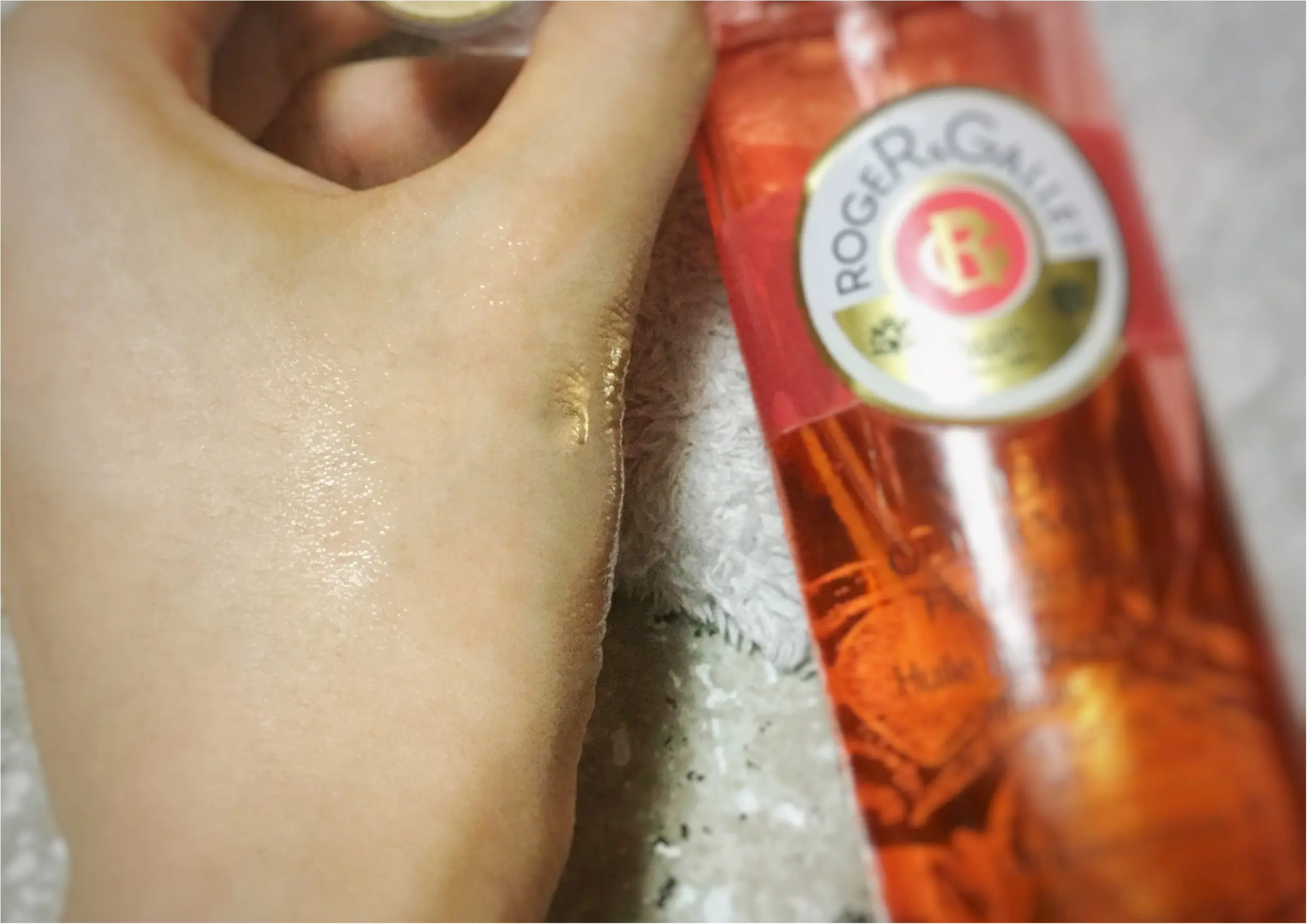 【夏のボディケア対策】花の都パリからやってきた《ロジェ・ガレ》お風呂の中で保湿が完了できる!スプレータイプのオイルを使ってみませんか?_3