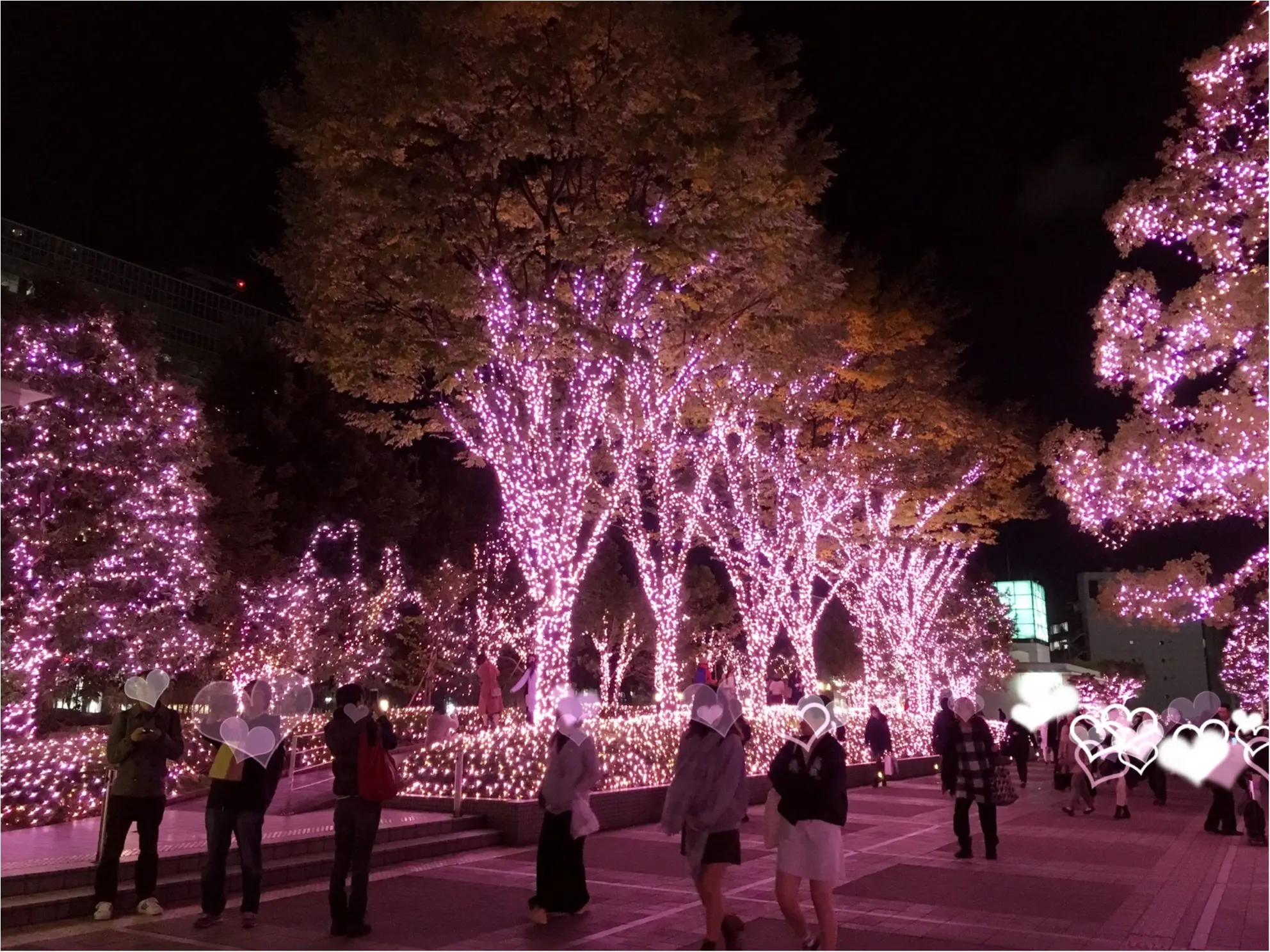 新宿の冬をベビーピンク色に染め上げる♡『新宿テラスシティ』のイルミネーションが女子力高め!体験型の『スマイルタワー』って?♡_8