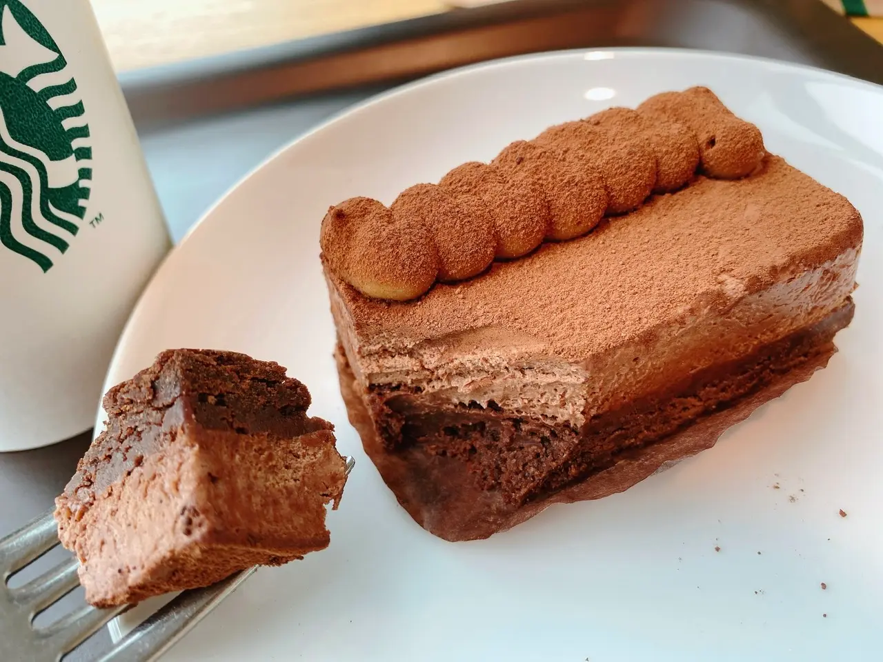 【スタバ】絶対食べたい!新作バレンタインケーキ《デザート ザ ショコラ》が超絶美味♡_4