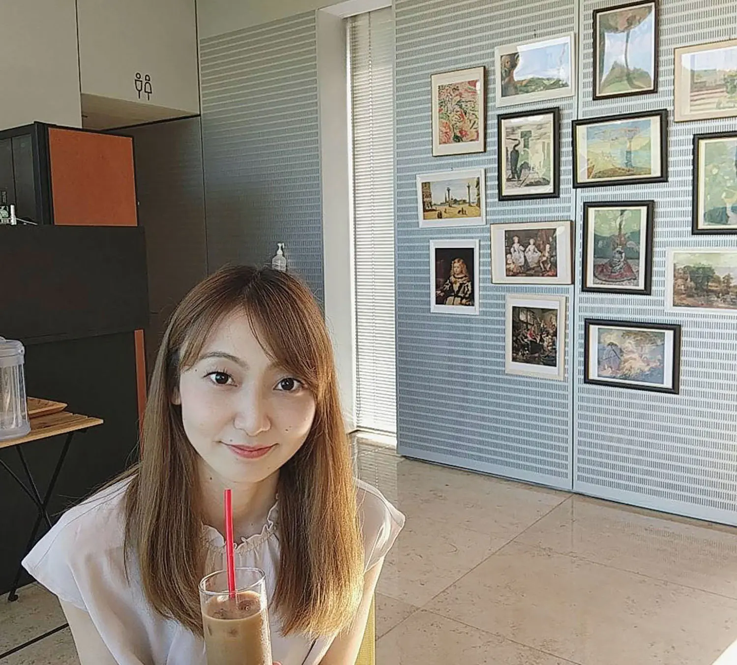 乾ひかり(emileの店内にて)