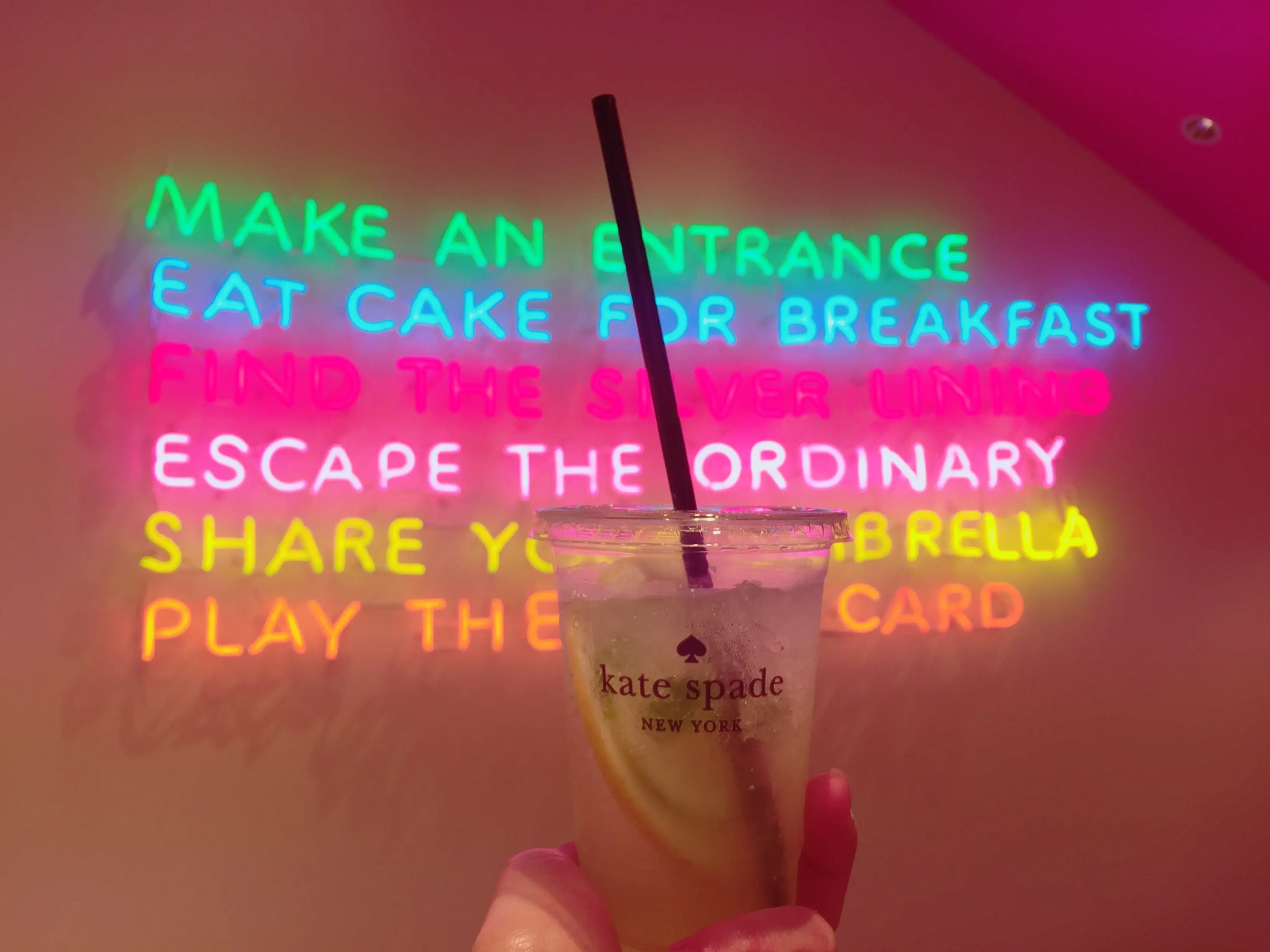 【Beauty】毎日の小物はピンクで統一気分Up♡だいすきkate spade のparty情報も♡_3