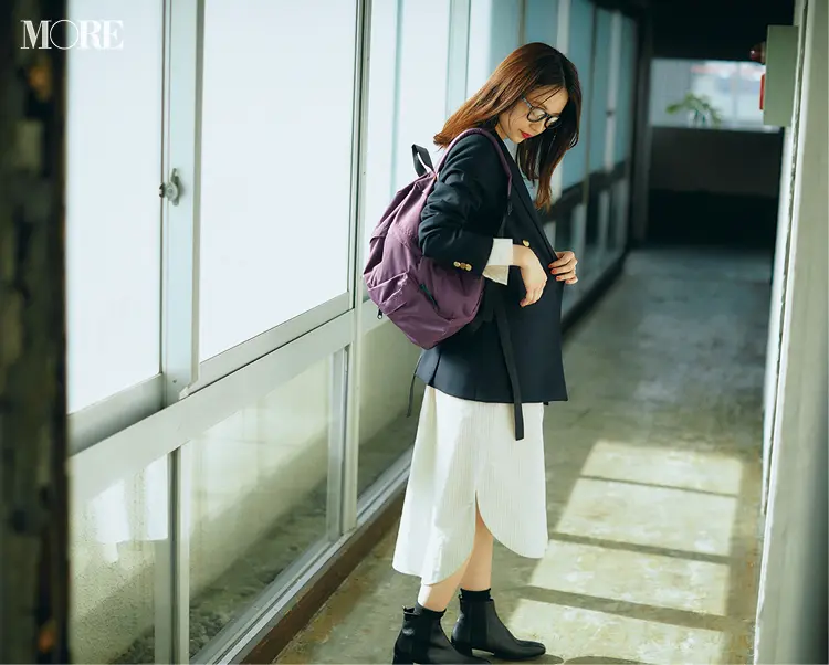 同じ服で二度以上おいしい⁉︎ 「小物で印象チェンジ」がおしゃれな人の着回し術だった_2