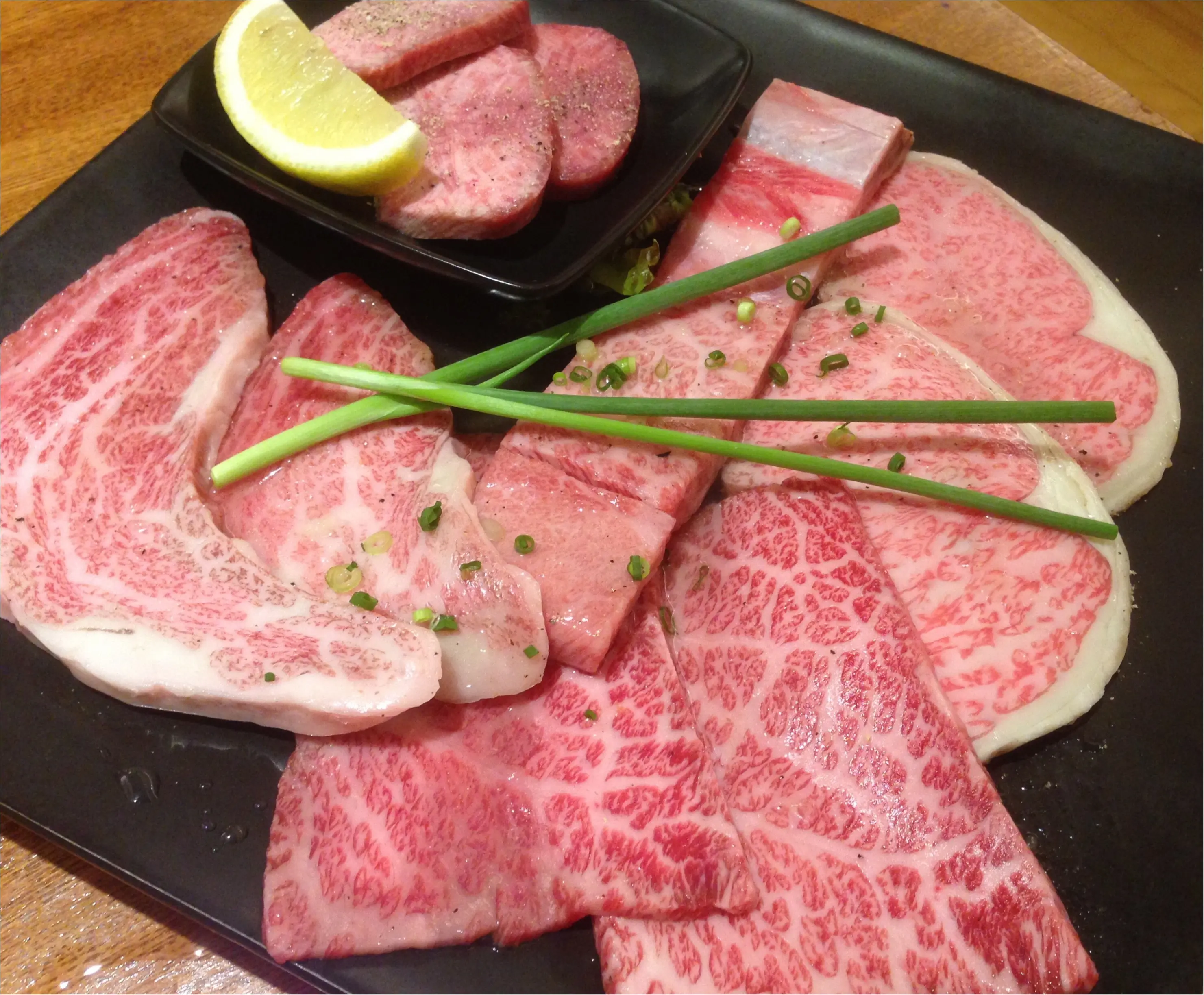 肉好き必見‼️美味しい焼肉を食べるなら朱雀門( ´ ▽ ` )ノ幻の◯・△・◻︎が一度に食べられる幻盛とは‥‥✨_4