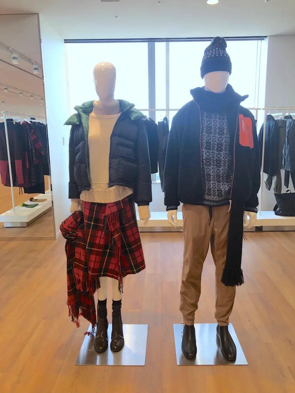 『ユニクロ アンド JWアンダーソン』展示会で、気になるアウター試着!あなたは何をどうやって着る?_2