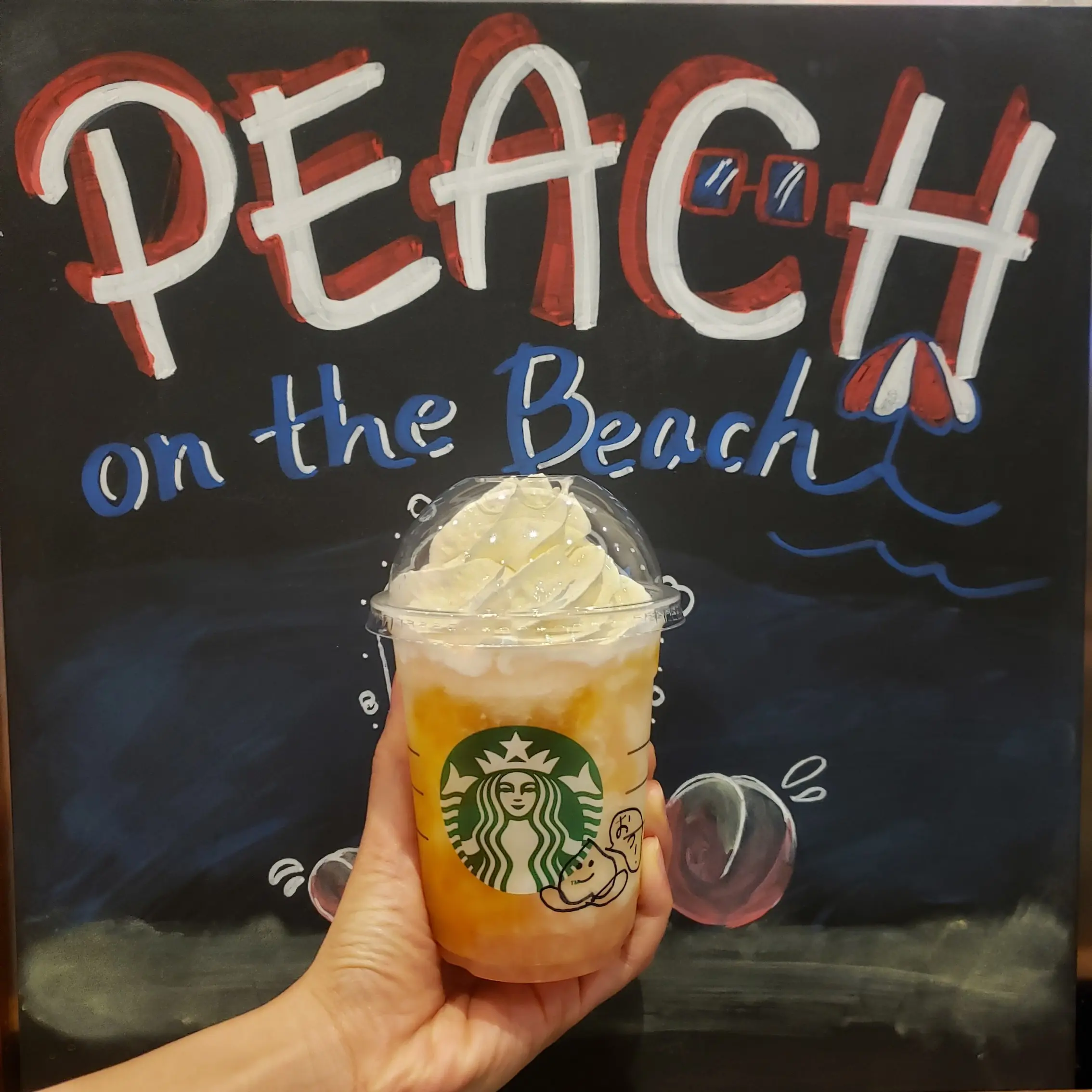 【STARBUCKS】ピーチオンザビーチフラペチーノ☆夕陽イメージも!?カスタマイズ3選☆_2