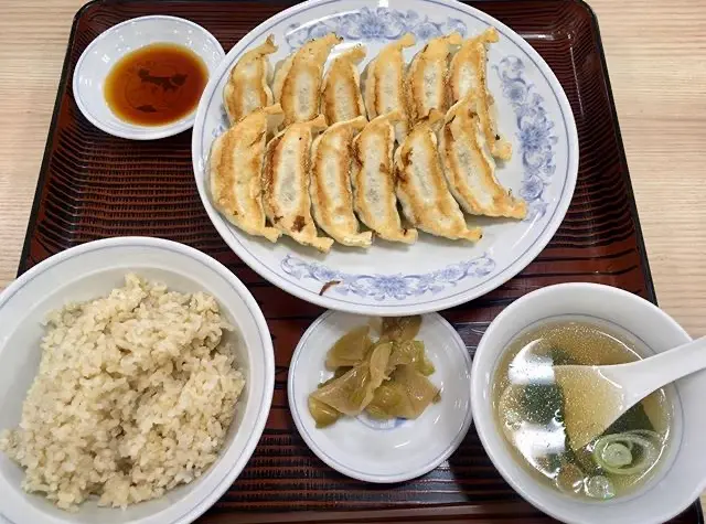 最近お気に入りのお店。ラーメンと餃子がセットで630円ですって!?_1