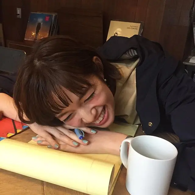 【筆跡クイズ】このメッセージを書いてくれたモアモデルは誰でしょー!?_3
