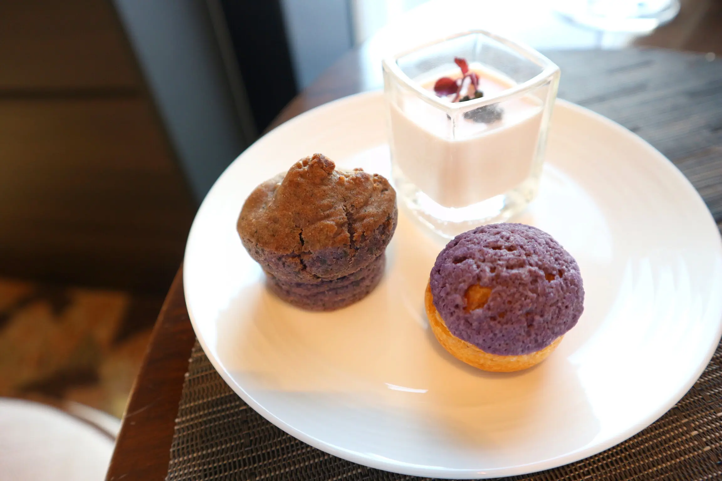 【コンラッド】秋の味覚をパープルのグラデーションと共に楽しむアフタヌーンティー♡_3