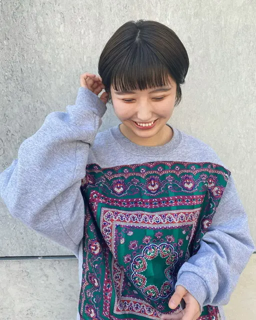 Olive greigeで透き通る暗髪へ_1