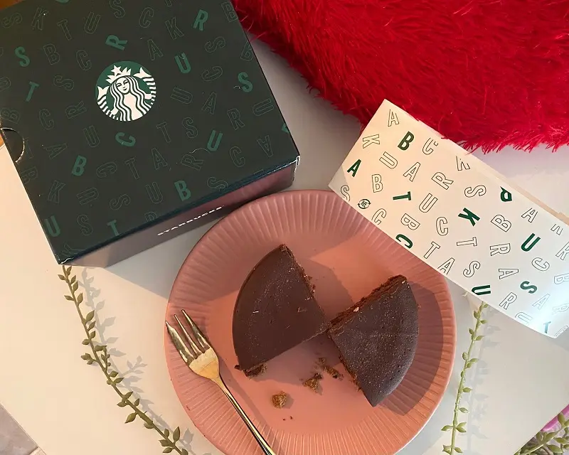 スタバ、オンラインストア限定「スターバックス チョコレートケーキ」