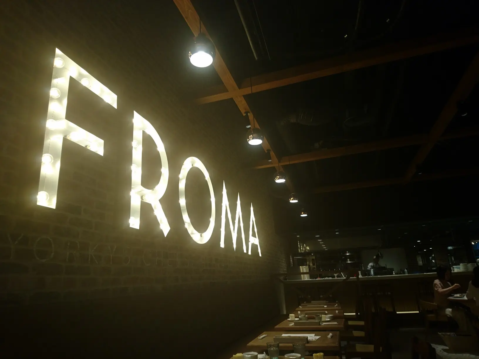 ≪兵庫・神戸≫神戸女子殺到☆ チーズ食べ放題レストランカフェ【FROMA】_3