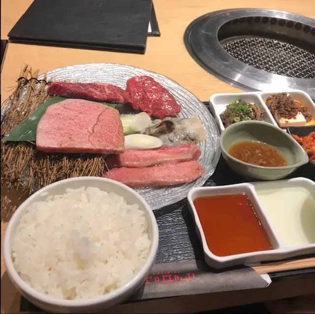 2019年の自分へご褒美♡【食べ納め!!プチ贅沢な焼肉ランチ】_2