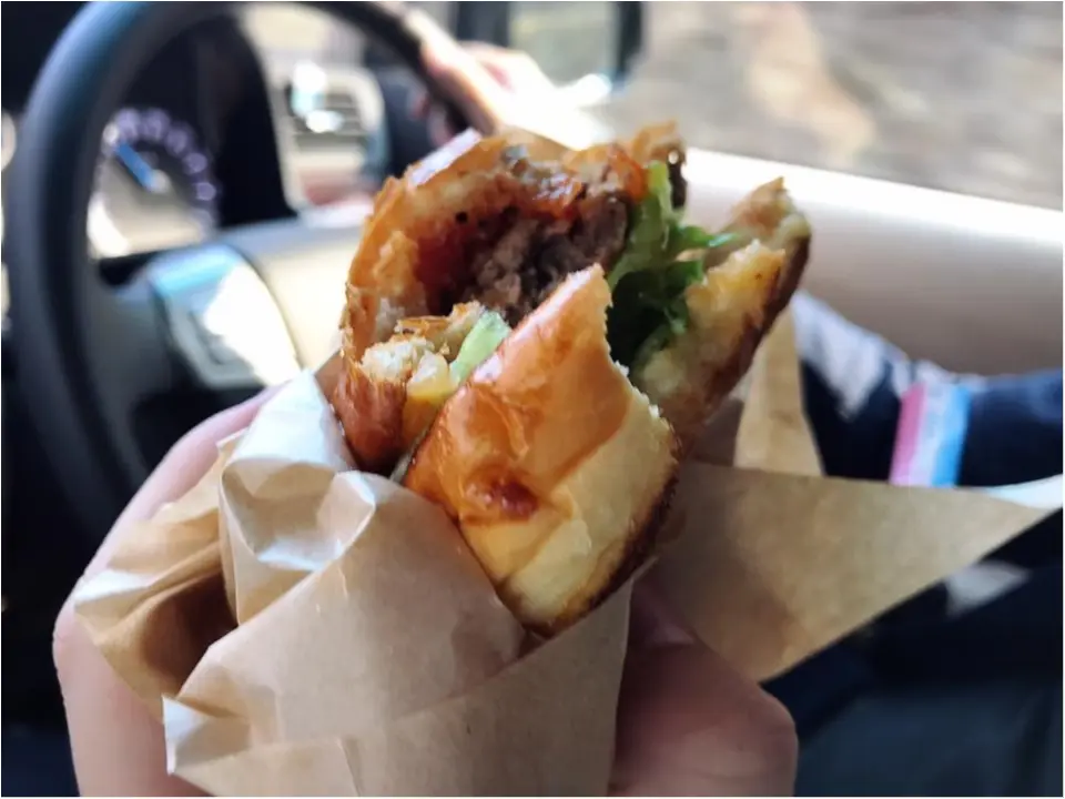 軽井沢に行ったら絶対食べたい!『信州デリシャスバーガー』_5