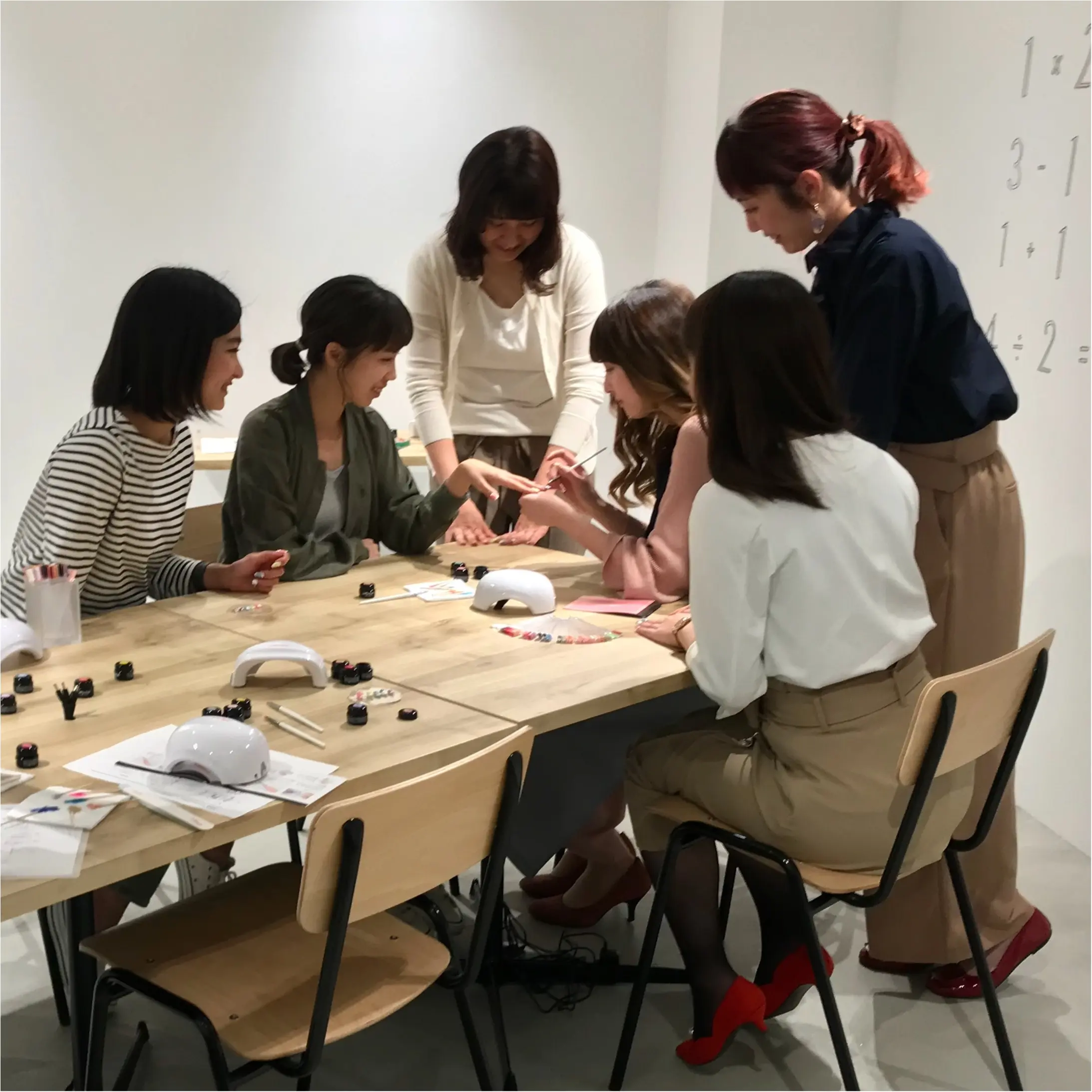 【ネイル】初めてでも安心♡今注目の無料でできるセルフジェルネイルのワークショップとは?_3