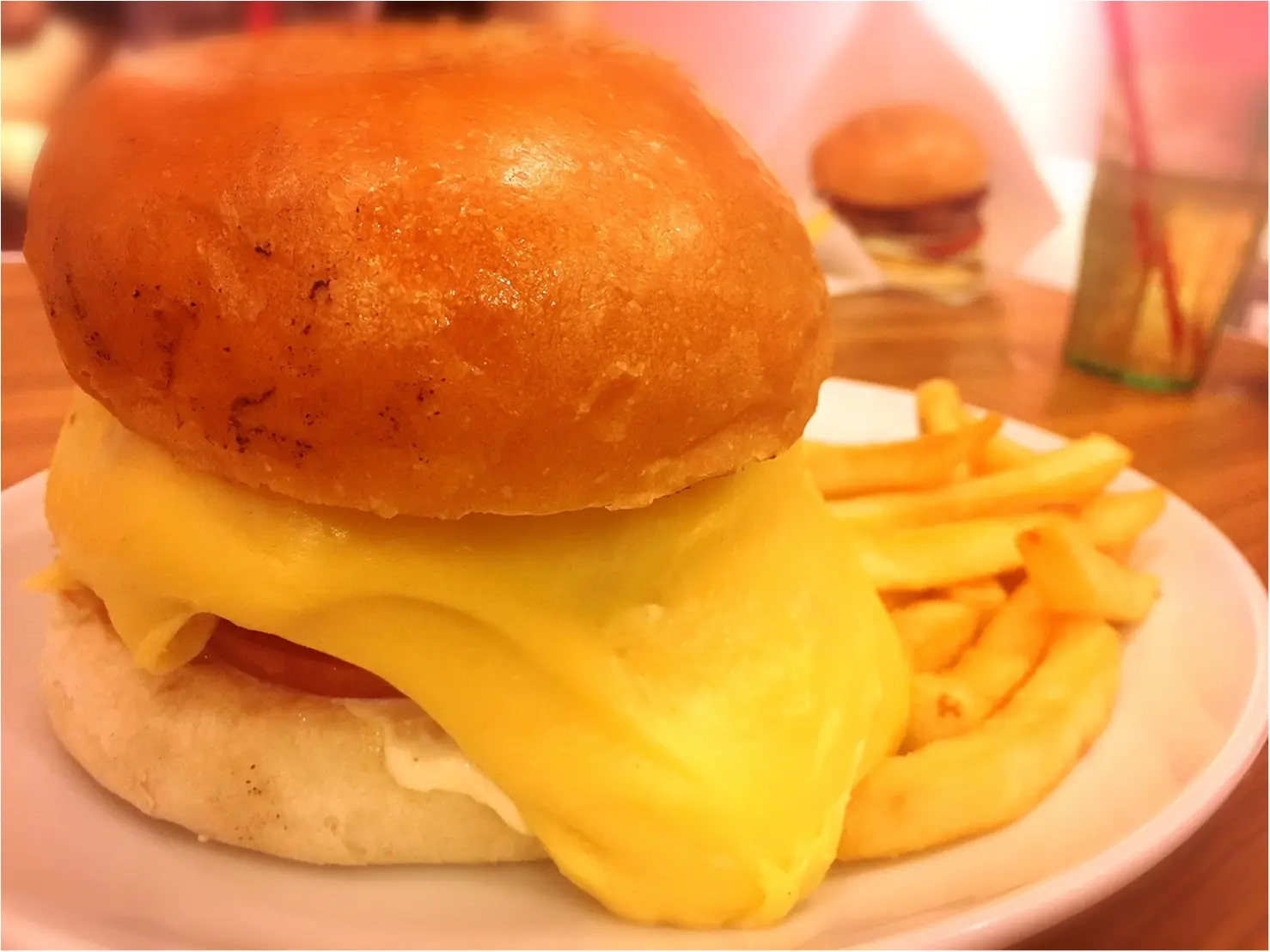 ピンクに囲まれて♡【絶品ハンバーガーやさんで】最高のバースデーパーティーを★ _5