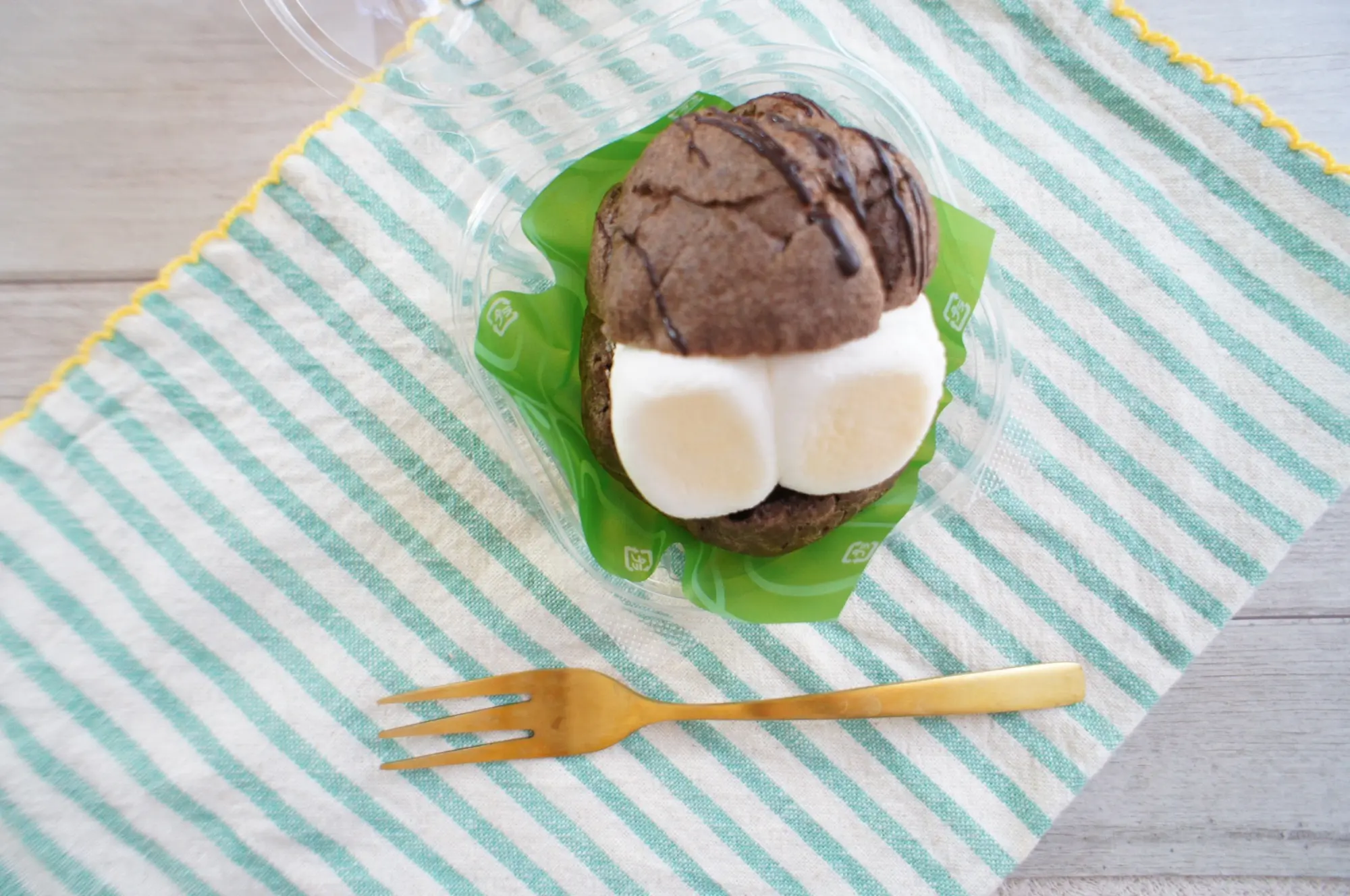 《見つけたらラッキー?!❤️》地域限定【ローソン】MARSH-CLIM(マシュクリム)を食べてみました☻_2
