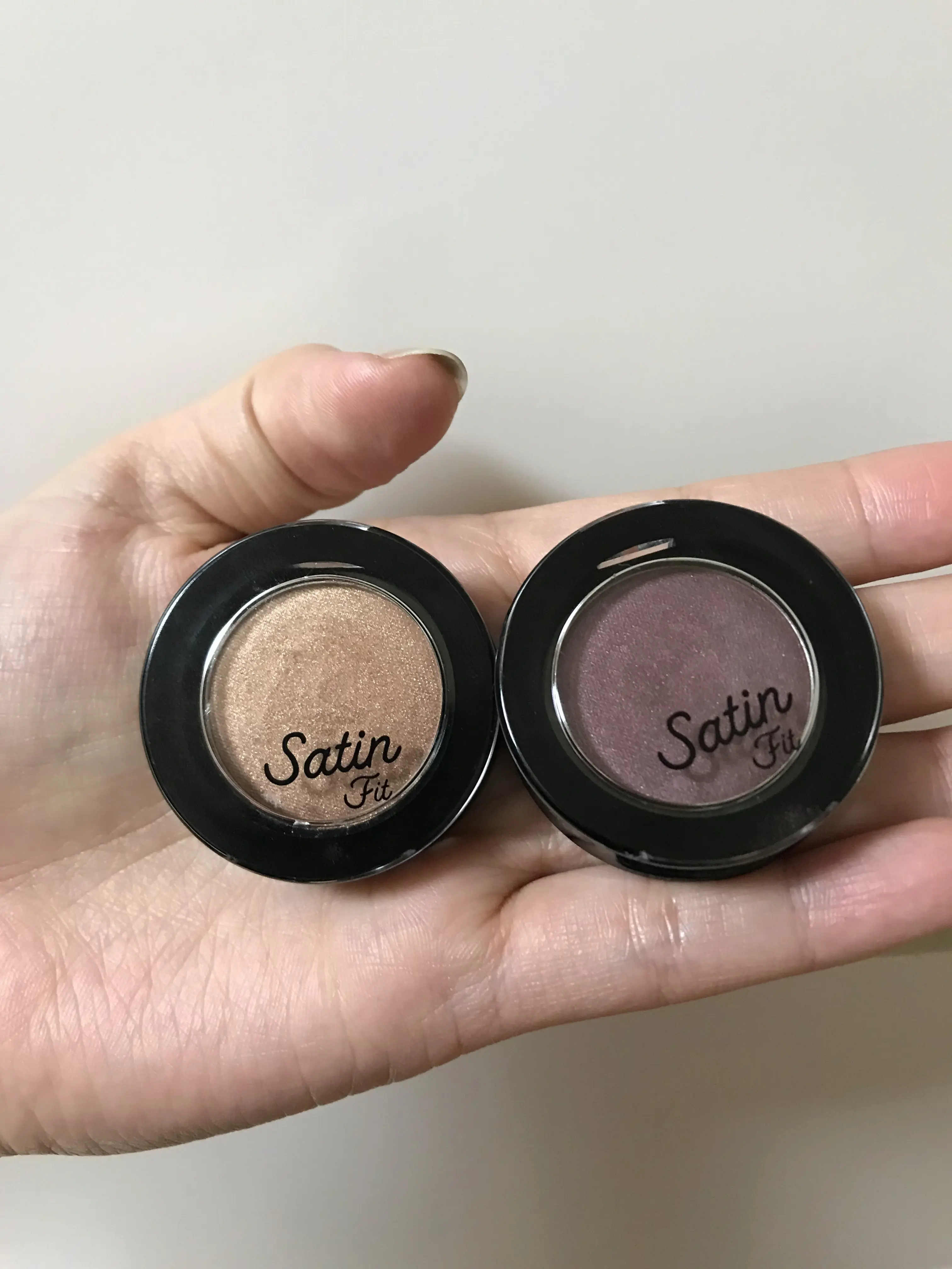 【絶対使えるプチプラコスメ】こんなに発色きれいでこの値段?!必ず使えるプチプラアイシャドウはコレ!!_6