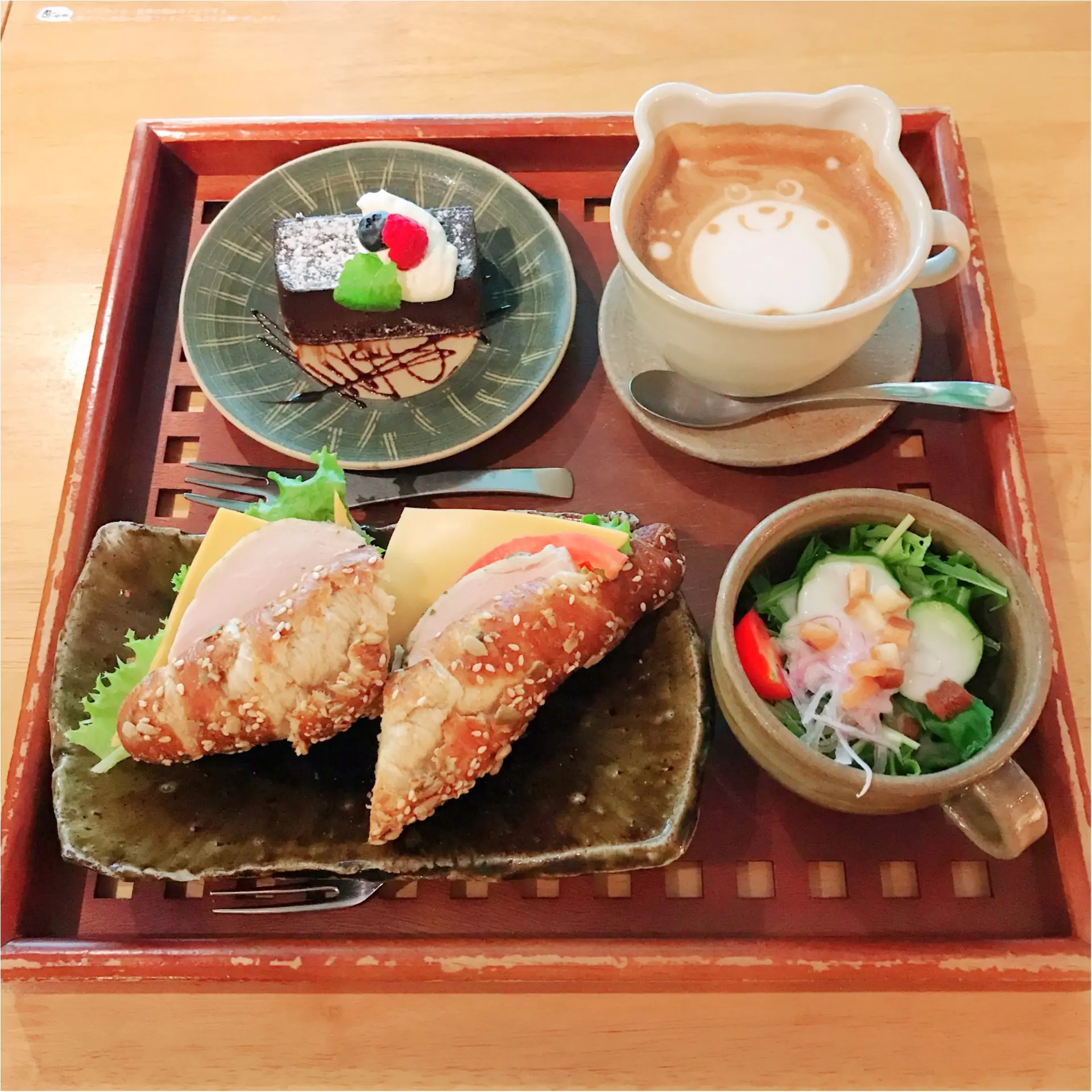【大阪】緑が生い茂る都会のオアシス♡うつわcafe♡_5
