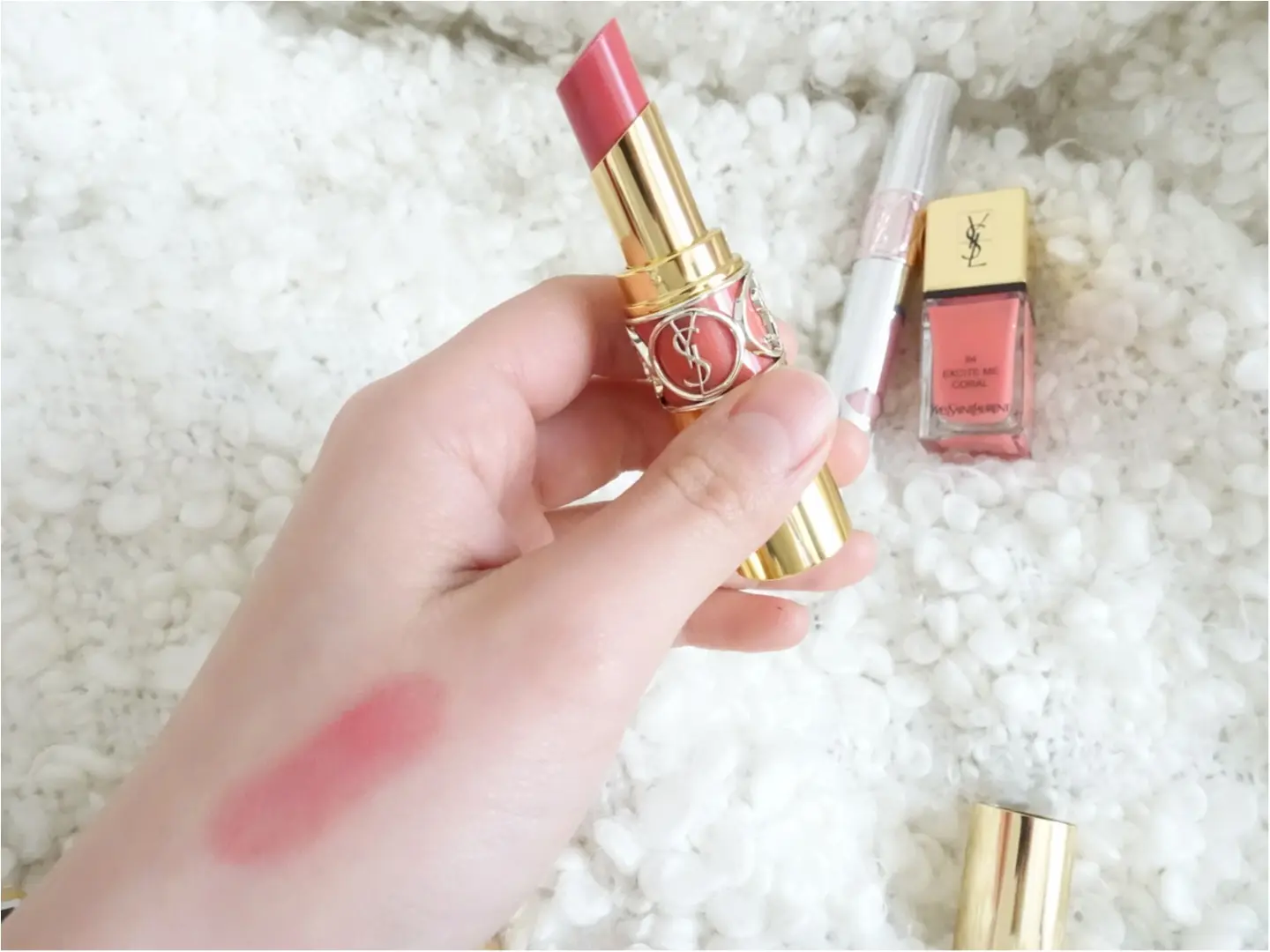 〈2月2日発売!〉YSLのリップは新発売&限定商品同時発売!!思わずパケ買いしたくなるアイテムが、寝ても覚めてもキスを誘うって、、?!_6