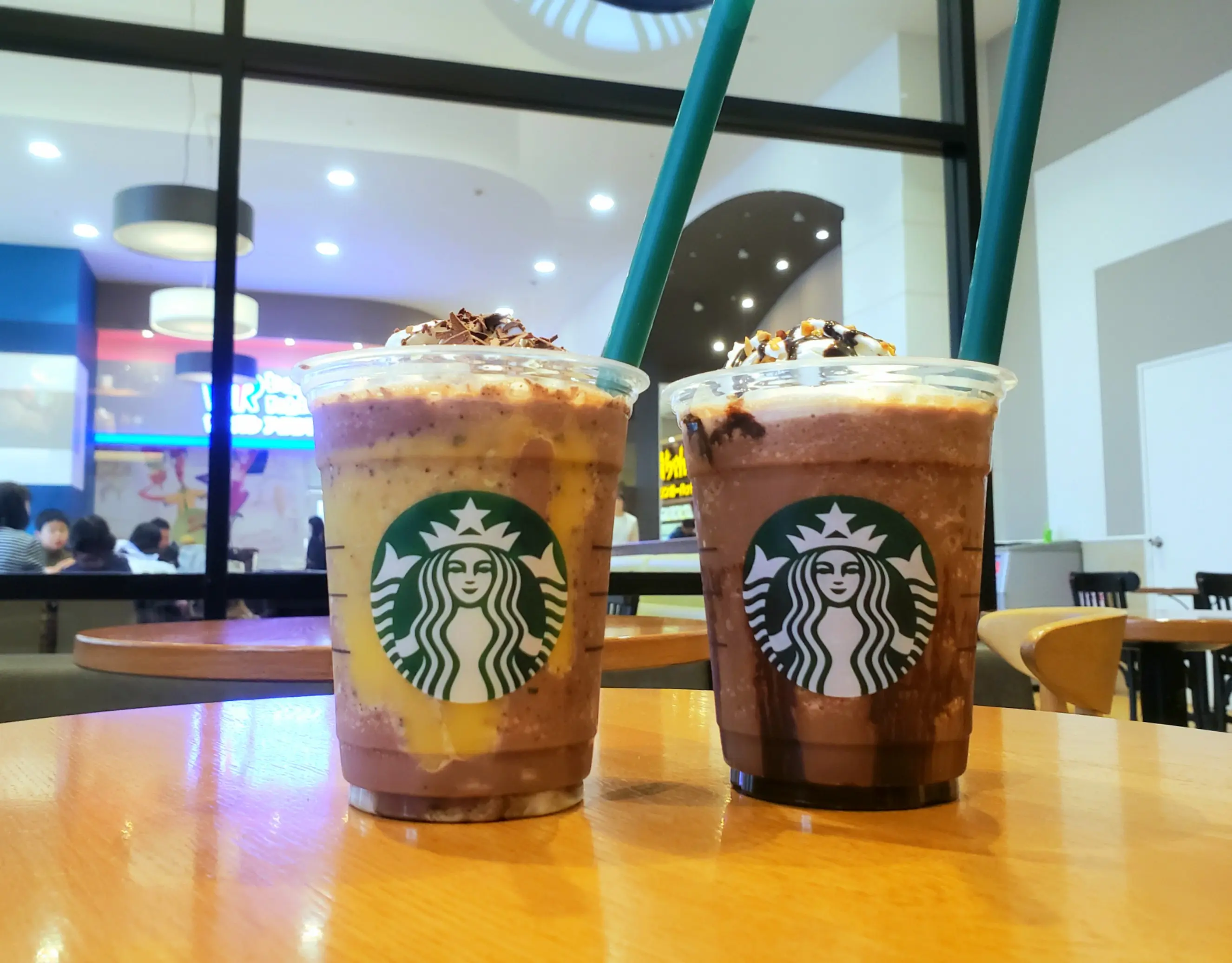 【スタバ♡バレンタイン】チョコを楽しもう!新作フラペチーノ2種徹底解説♡_1