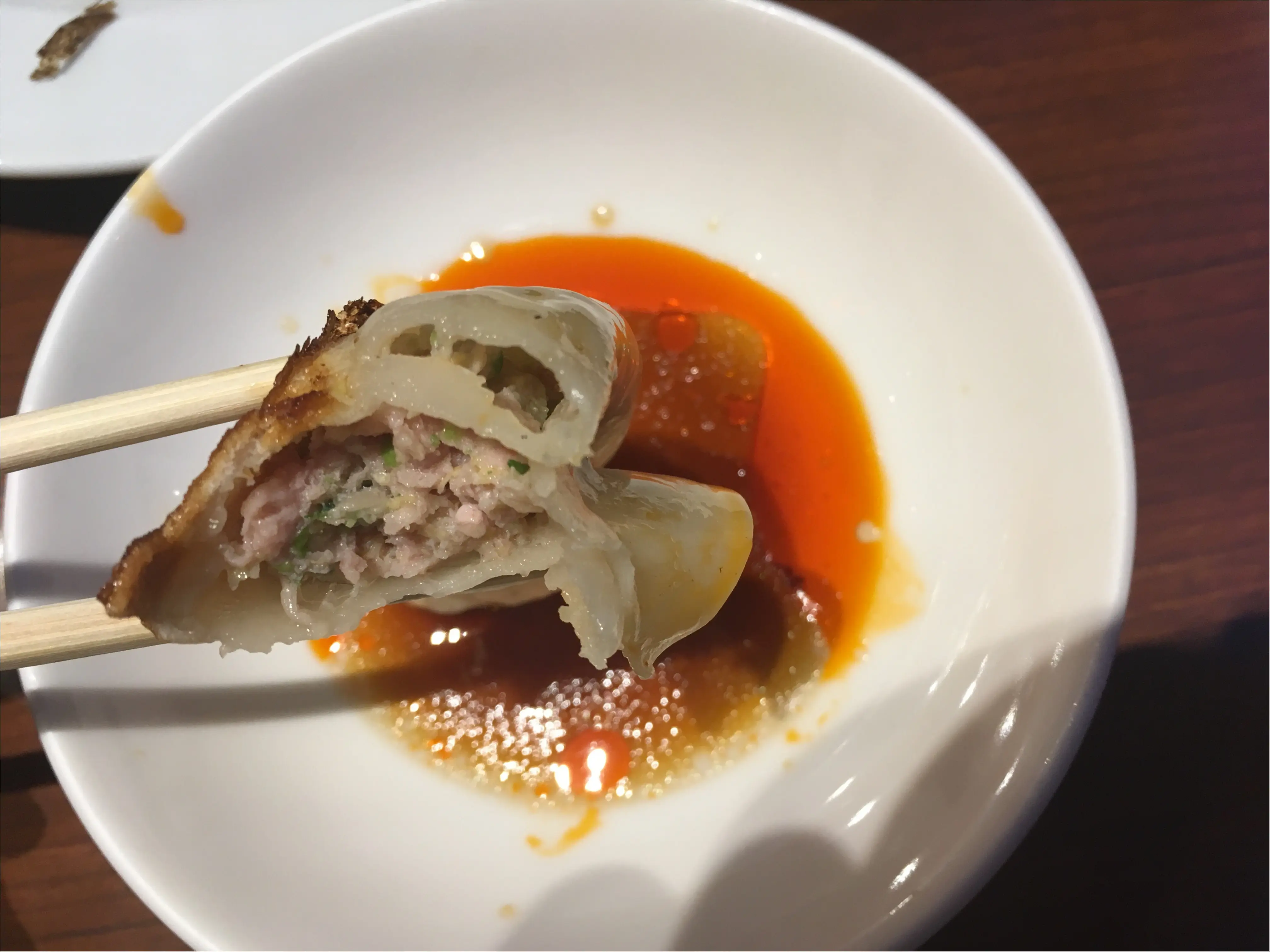 女性に嬉しい!!!におわない外はパリパリ!中はじゅわーの絶品餃子はなんと40分も餡を練っている!!?銀座★天龍★_4