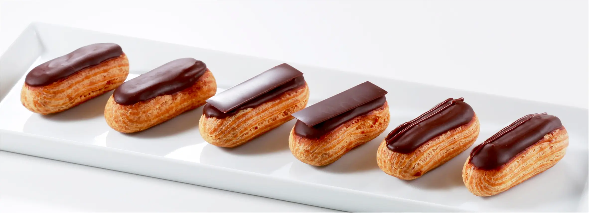 チョコレートは産地で全然違う! 期間限定『ジャン=ポール・エヴァン』のエクレールを食べ比べ♬_1
