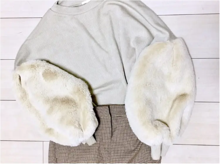 即完売!【GU】の大ヒットアイテム《フェイクファースリーブプルオーバー》が可愛すぎて大人気なんです❤️_1