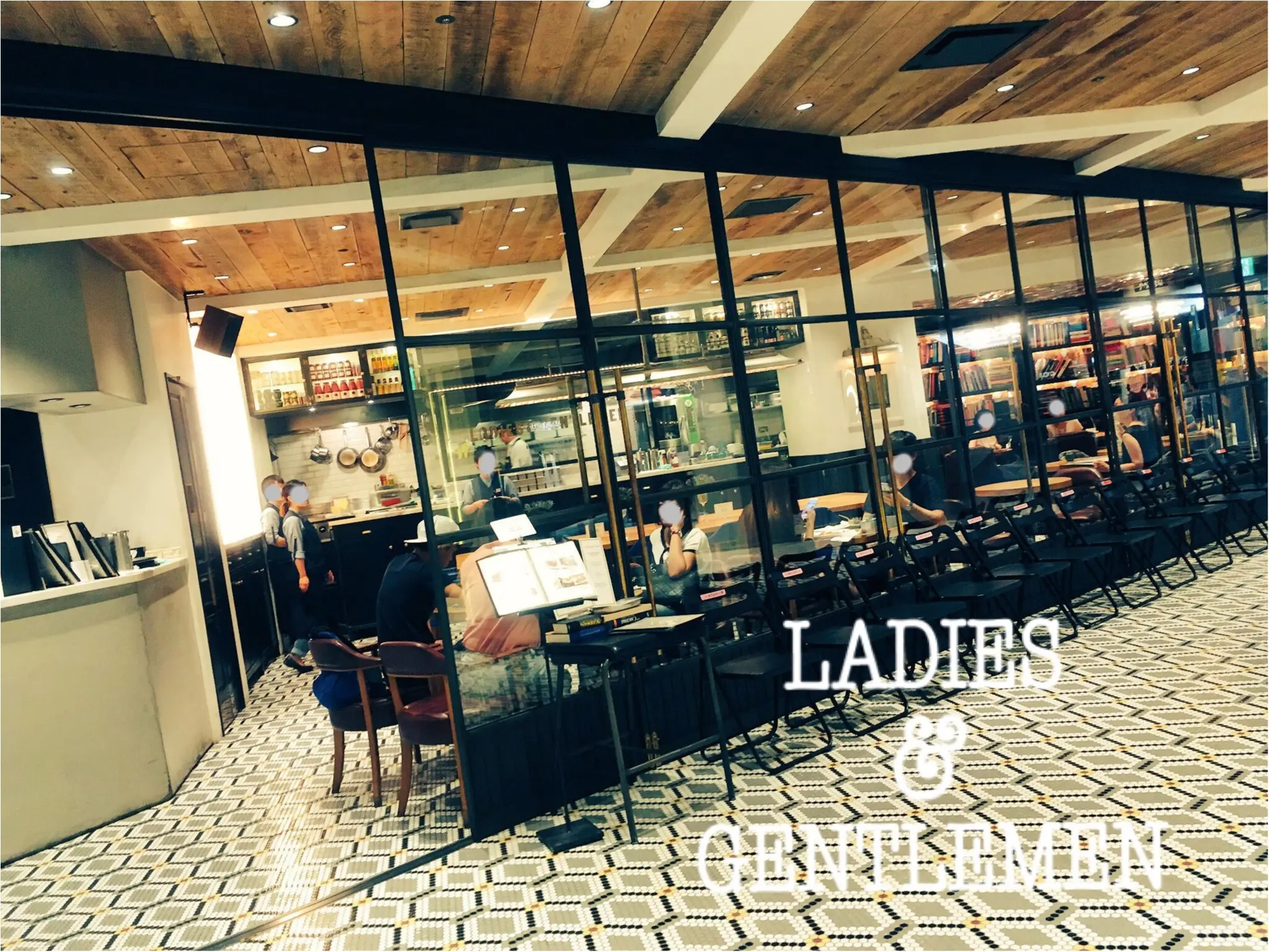 まるで本屋さん!?新宿伊勢丹のおしゃれカフェ♡LADIES & GENTLEMEN♡_1