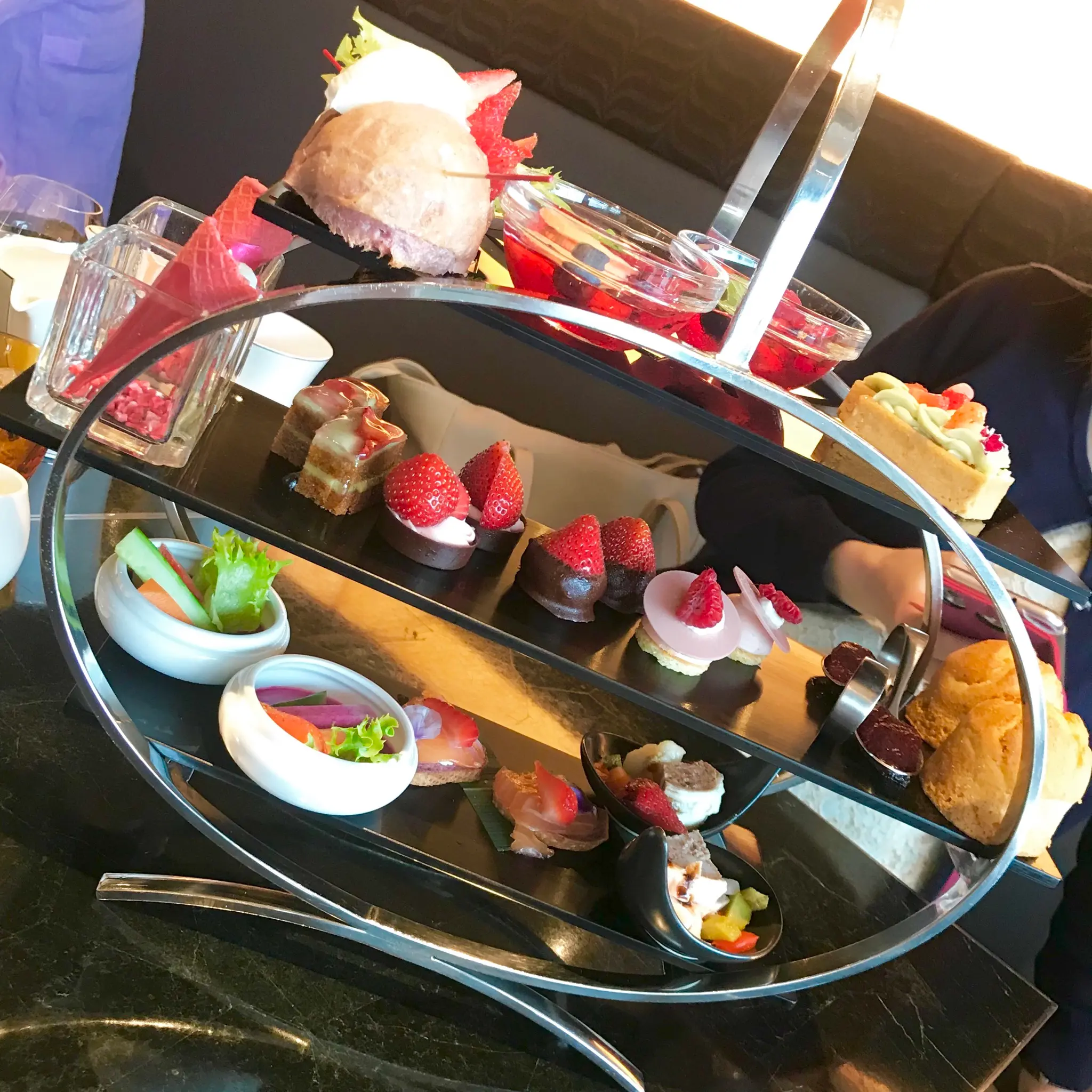 【苺のミルフィーユ付き♡GINZA SIXで贅沢時間】グランギンザ×ストロベリーアフタヌーンティー_2