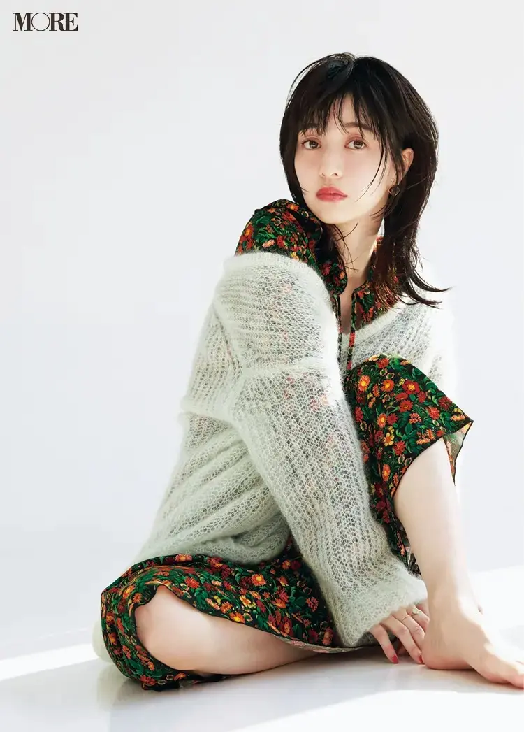 花柄ワンピースの逢沢りな