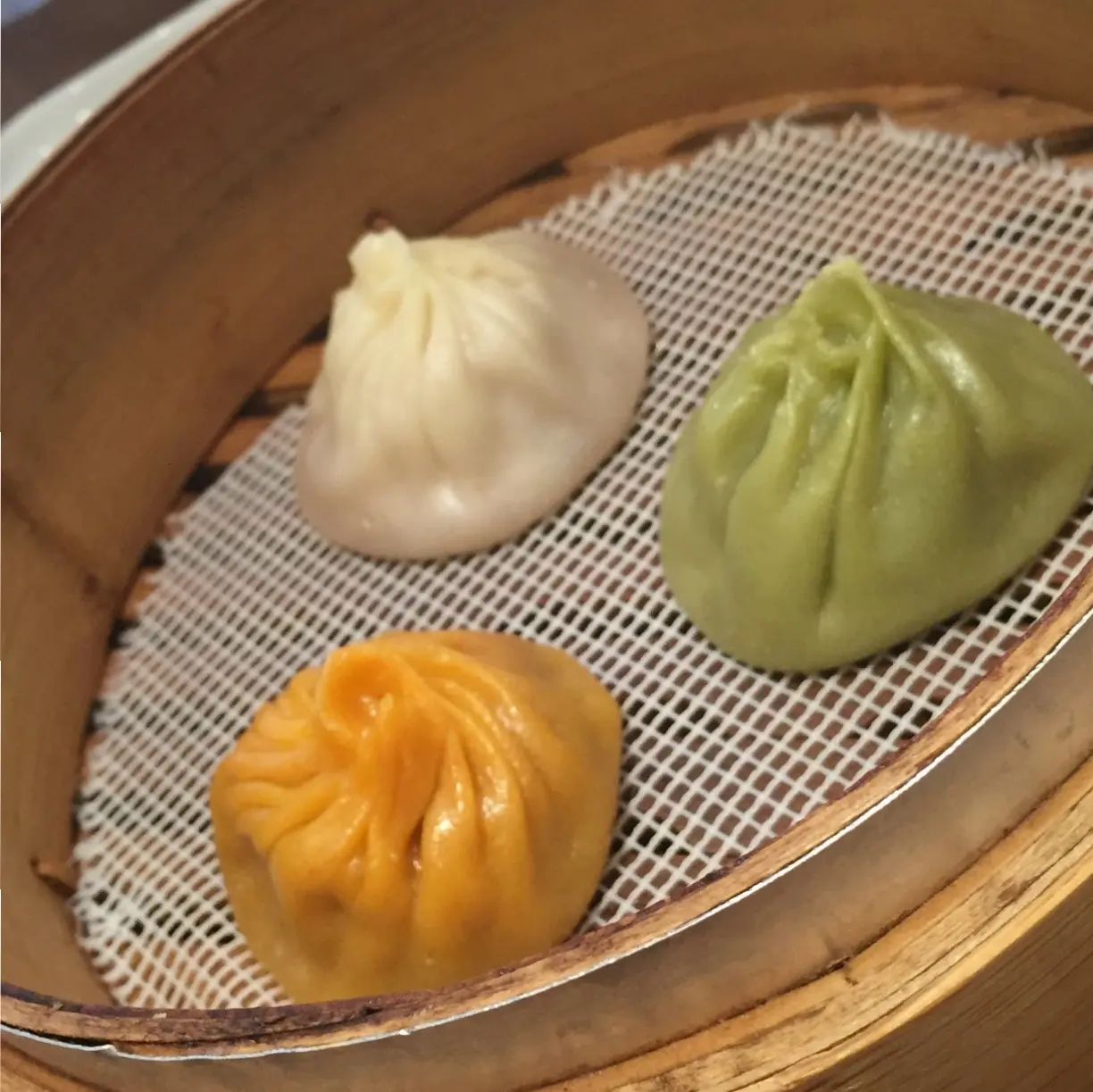 台湾で行列が出来る小籠包専門店【京鼎樓】でランチ♩中身が透けて見えるほどの薄い皮から肉汁が溢れ出す『小籠包』が絶品♡≪samenyan≫_6