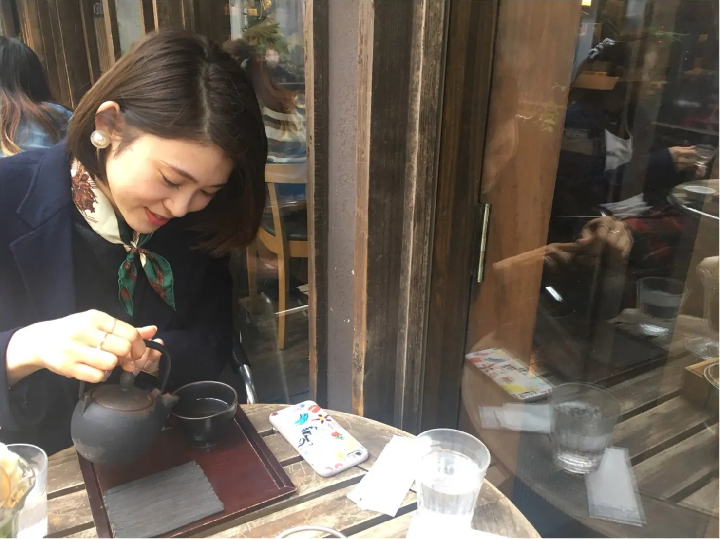 Coordinate...休日は”紺ブレ×デニム”のコンサバとカジュアルのミックスがちょうどいい!_2