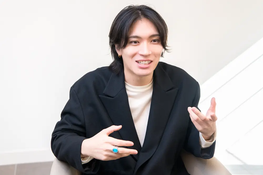 【松下優也さんインタビュー】音楽劇「ロード・エルメロイⅡ世の事件簿 -case.剥離城アドラ-」は、原作を読んでから観てほしい、その理由とは?_2