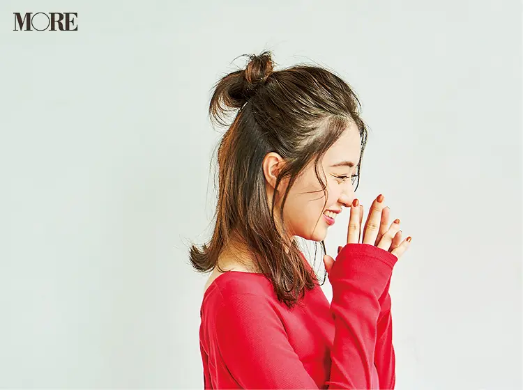 逢沢りなの「いい女ストレート」で大人っぽヘア。伸ばしかけミディアムやロングの人におすすめ【モアモデルズのヘアガイド③】_3