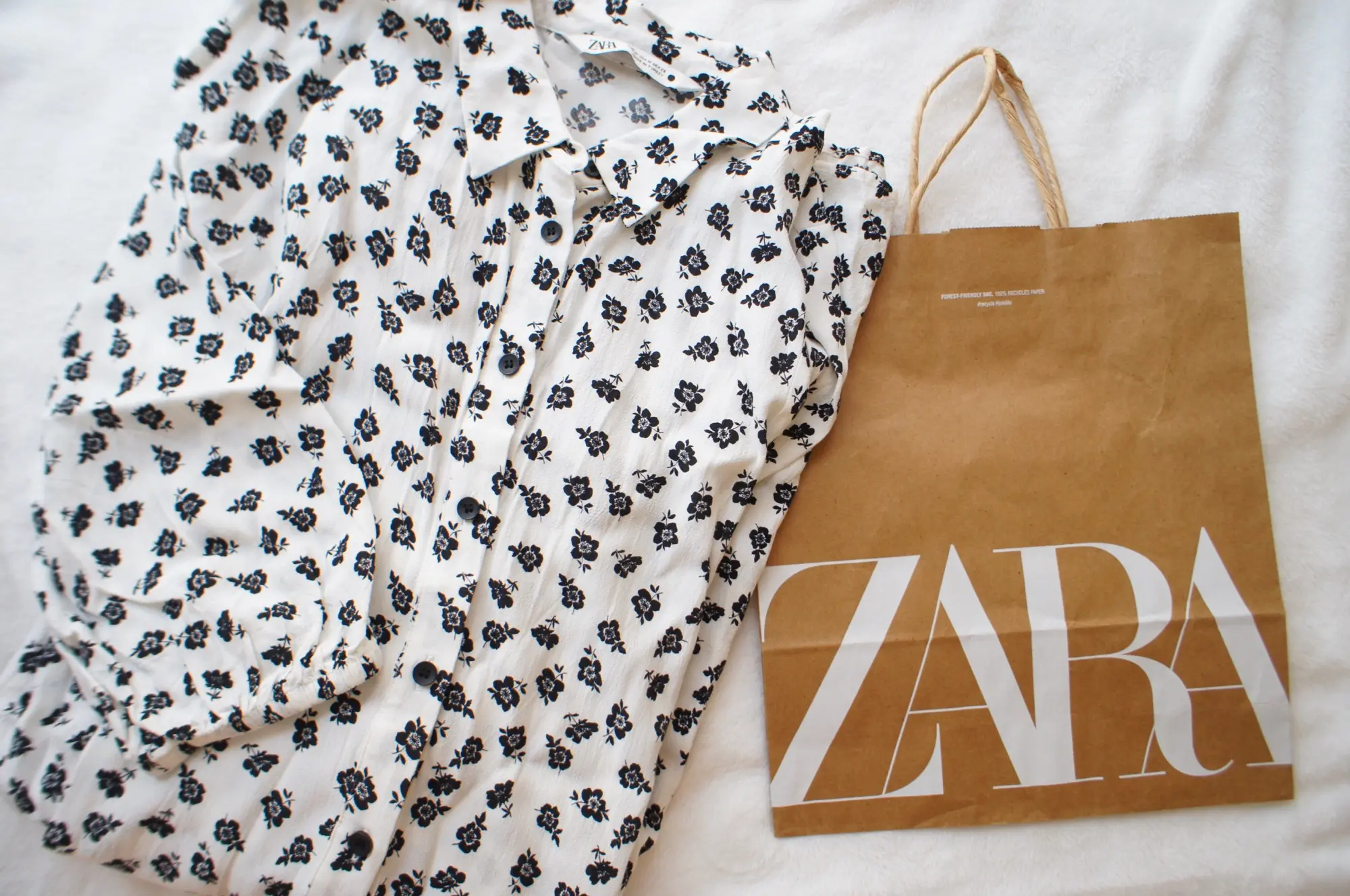 《#ザラジョ 必見❤️》【ZARA】のSALEで見つけたお気に入りのワンピが使える！☻_1