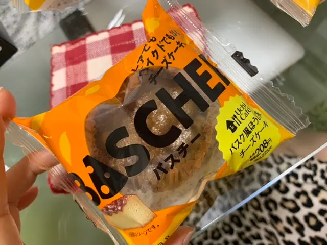 【実食レポ】全国のほうじ茶スイーツ好きさん達へ!ついにバスチー✖️ほうじ茶が発売されました_1